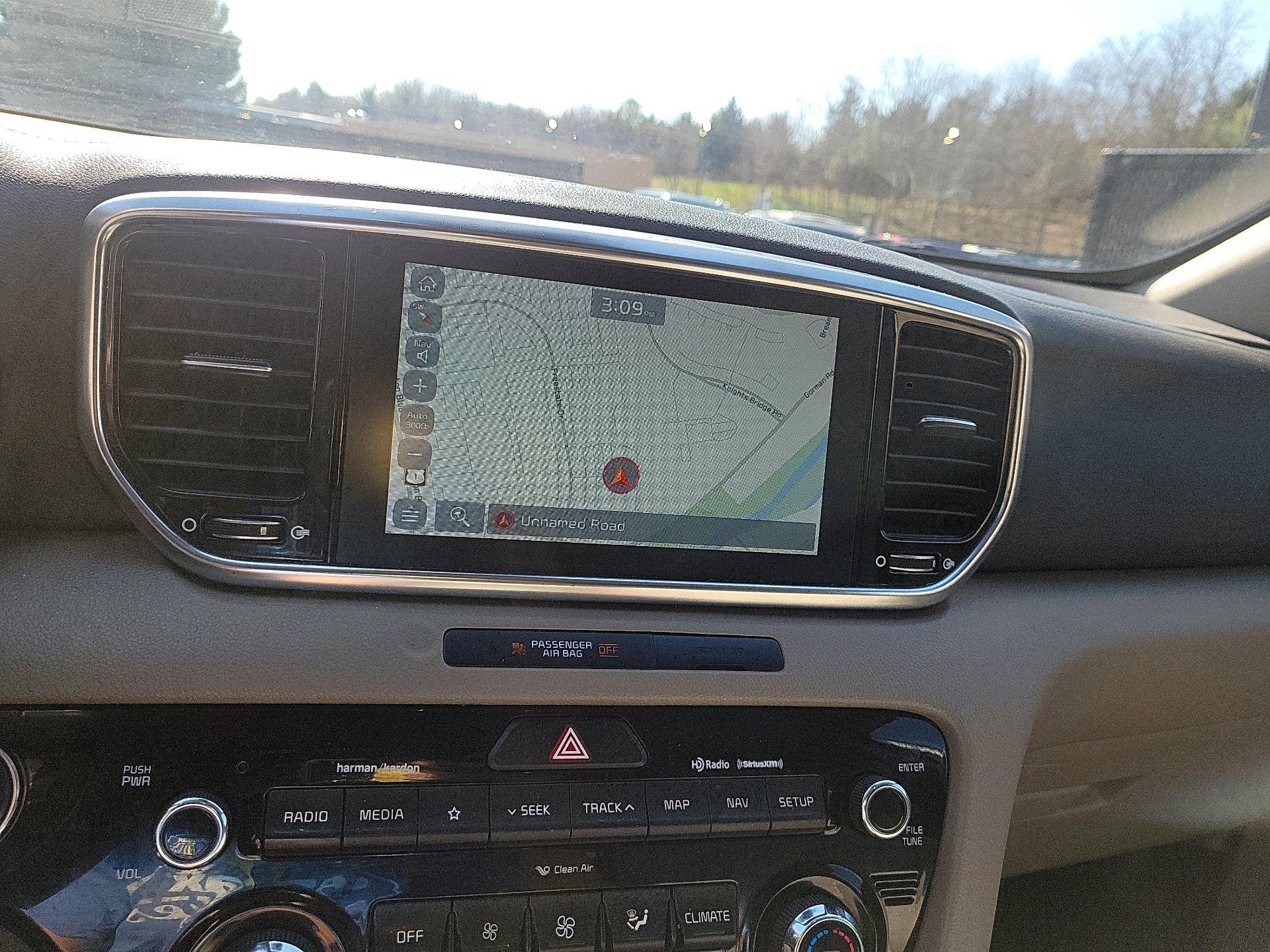 Thumbnail: 2022 Kia Sportage - 12