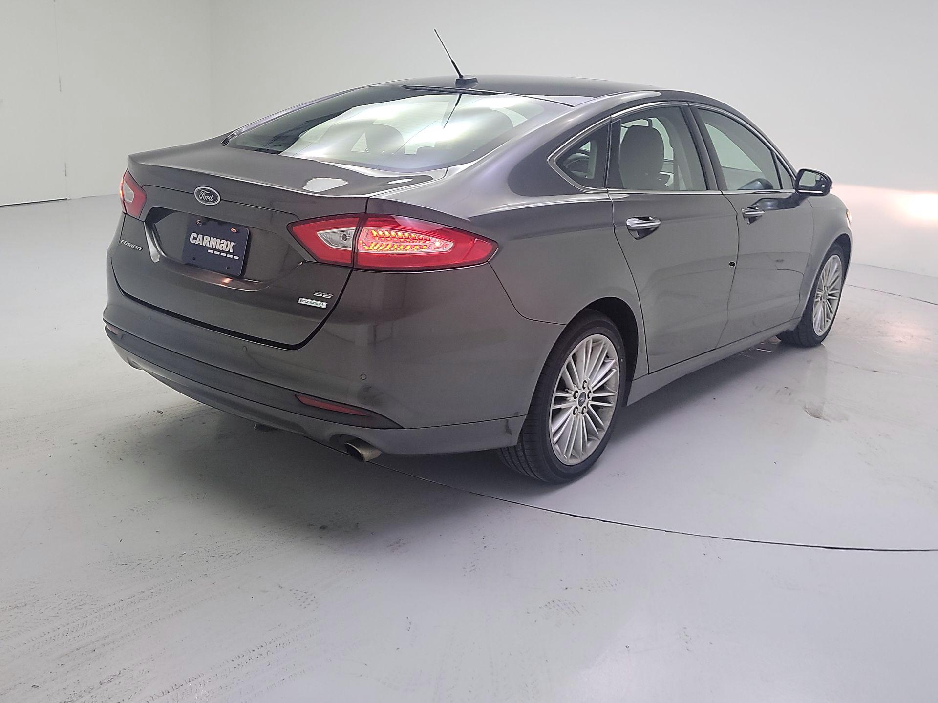 Thumbnail: 2016 Ford Fusion - 5