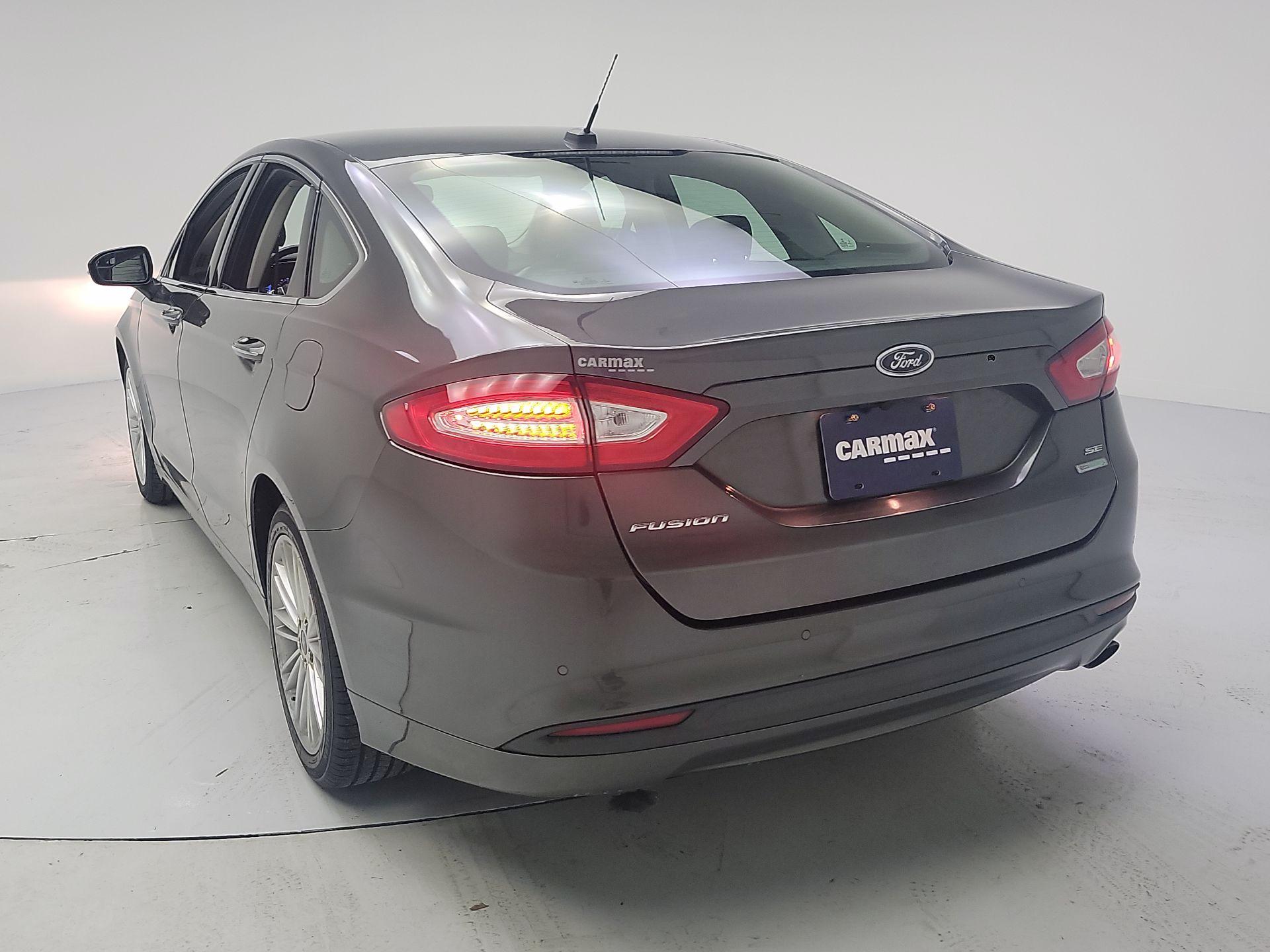 Thumbnail: 2016 Ford Fusion - 7