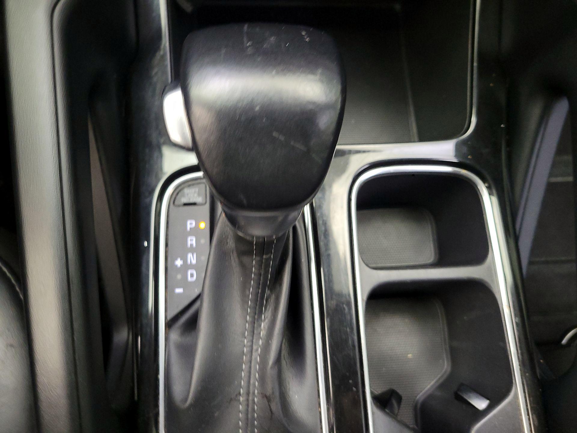 Thumbnail: 2020 Kia Telluride - 15