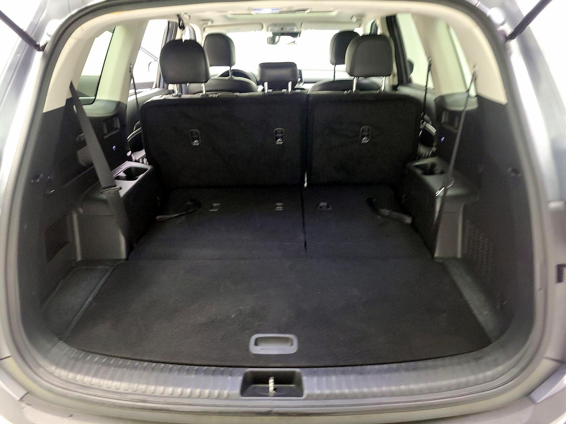 Thumbnail: 2020 Kia Telluride - 19