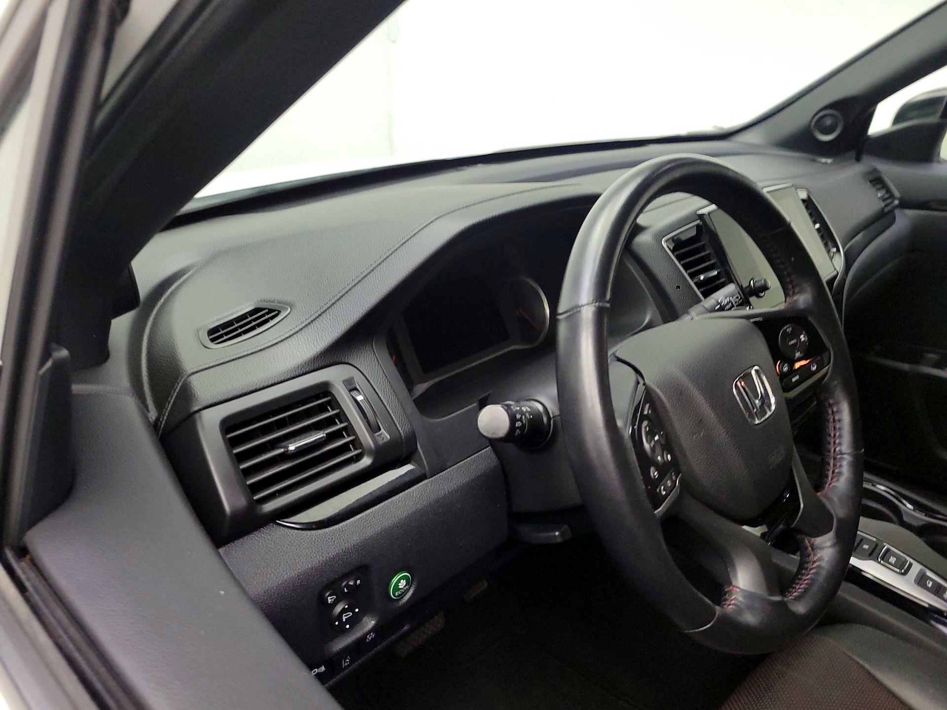 Thumbnail: 2021 Honda Pilot - 8