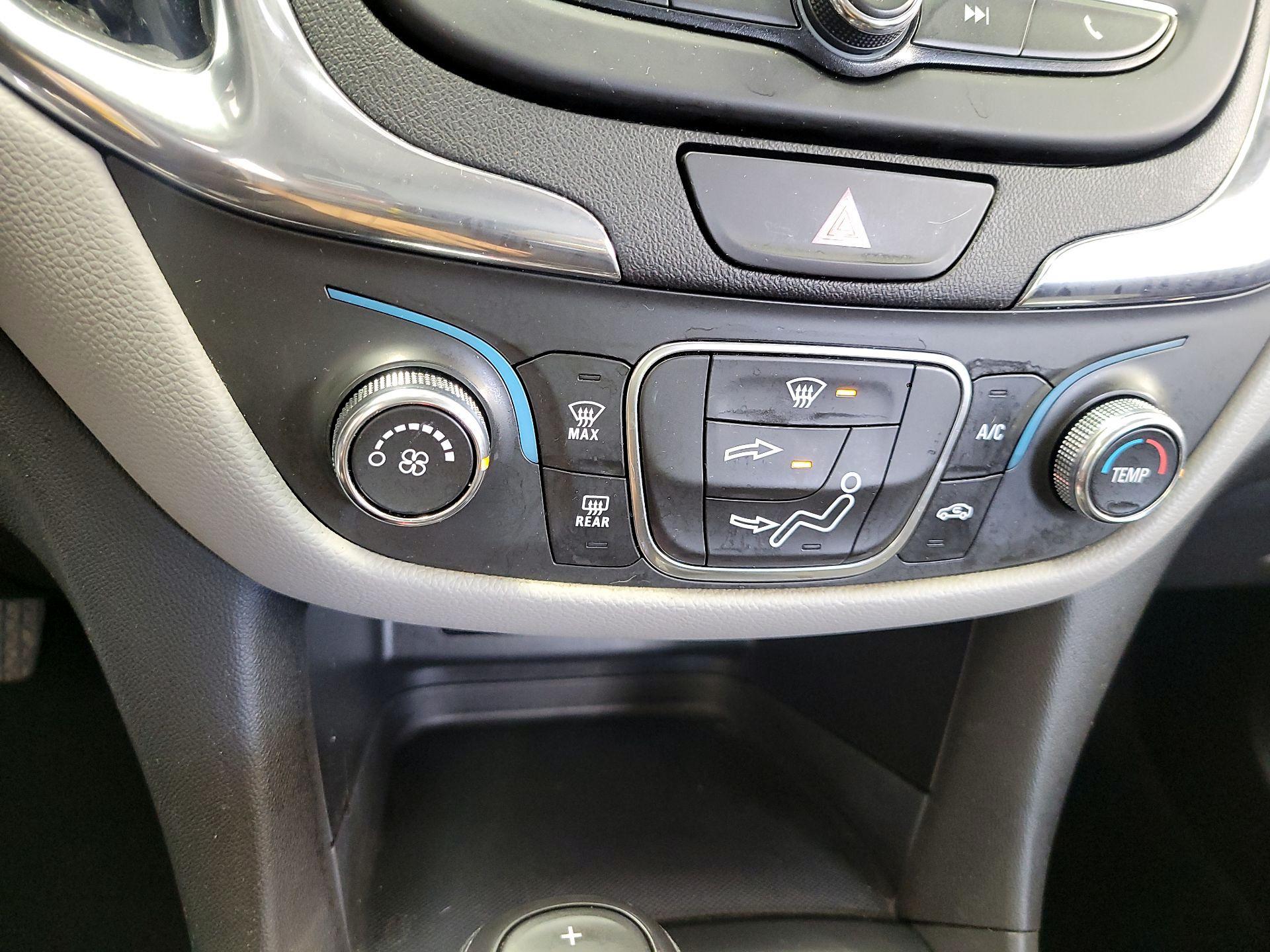 Thumbnail: 2020 Chevrolet Equinox - 16