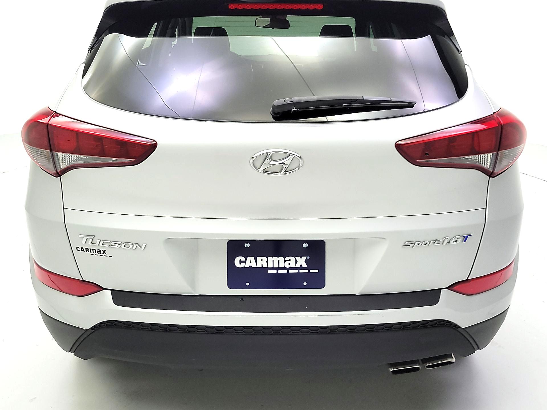 Thumbnail: 2016 Hyundai Tucson - 6