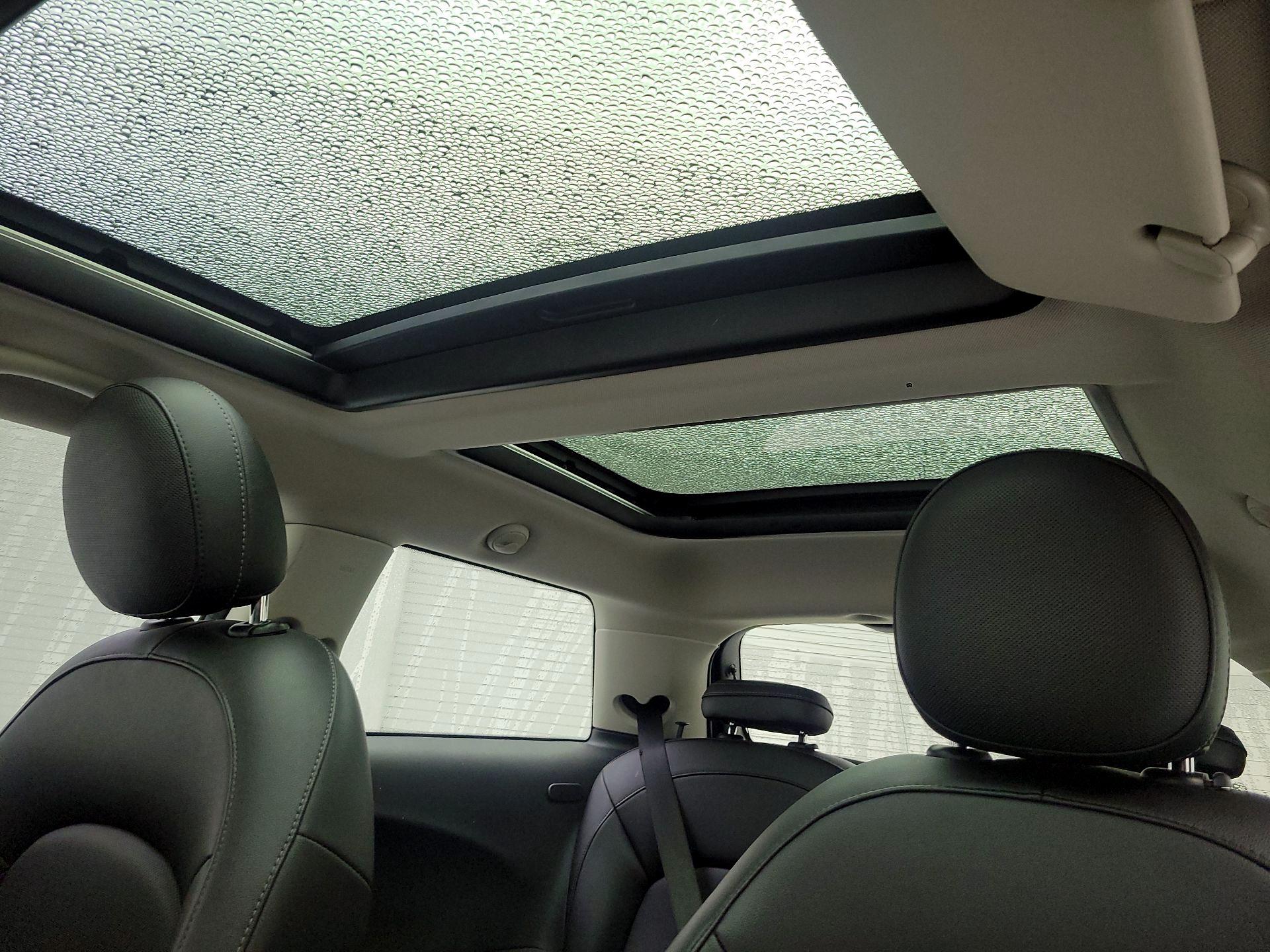 Thumbnail: 2016 MINI Cooper Hardtop - 16