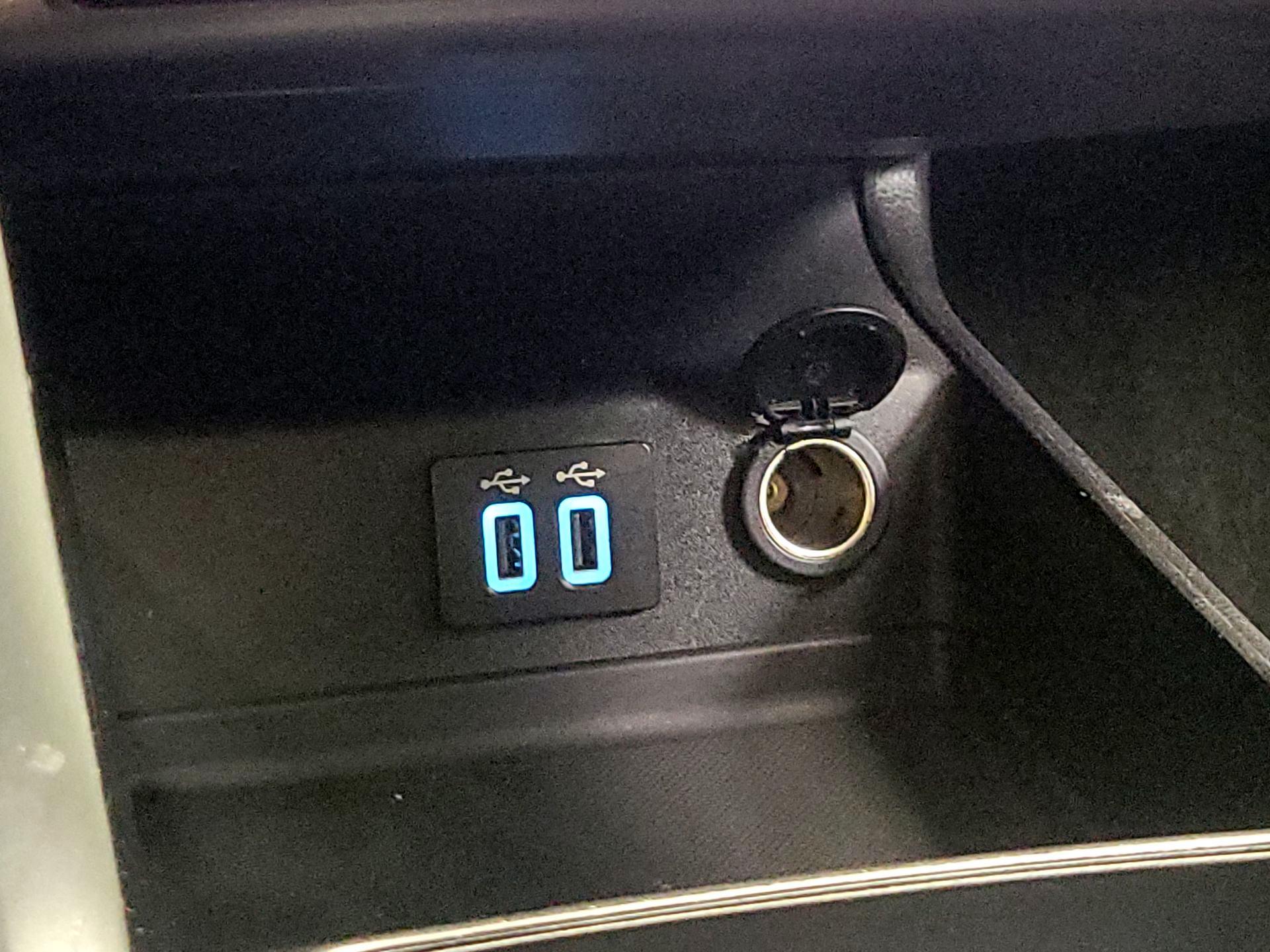 Thumbnail: 2020 Ford Fusion - 17