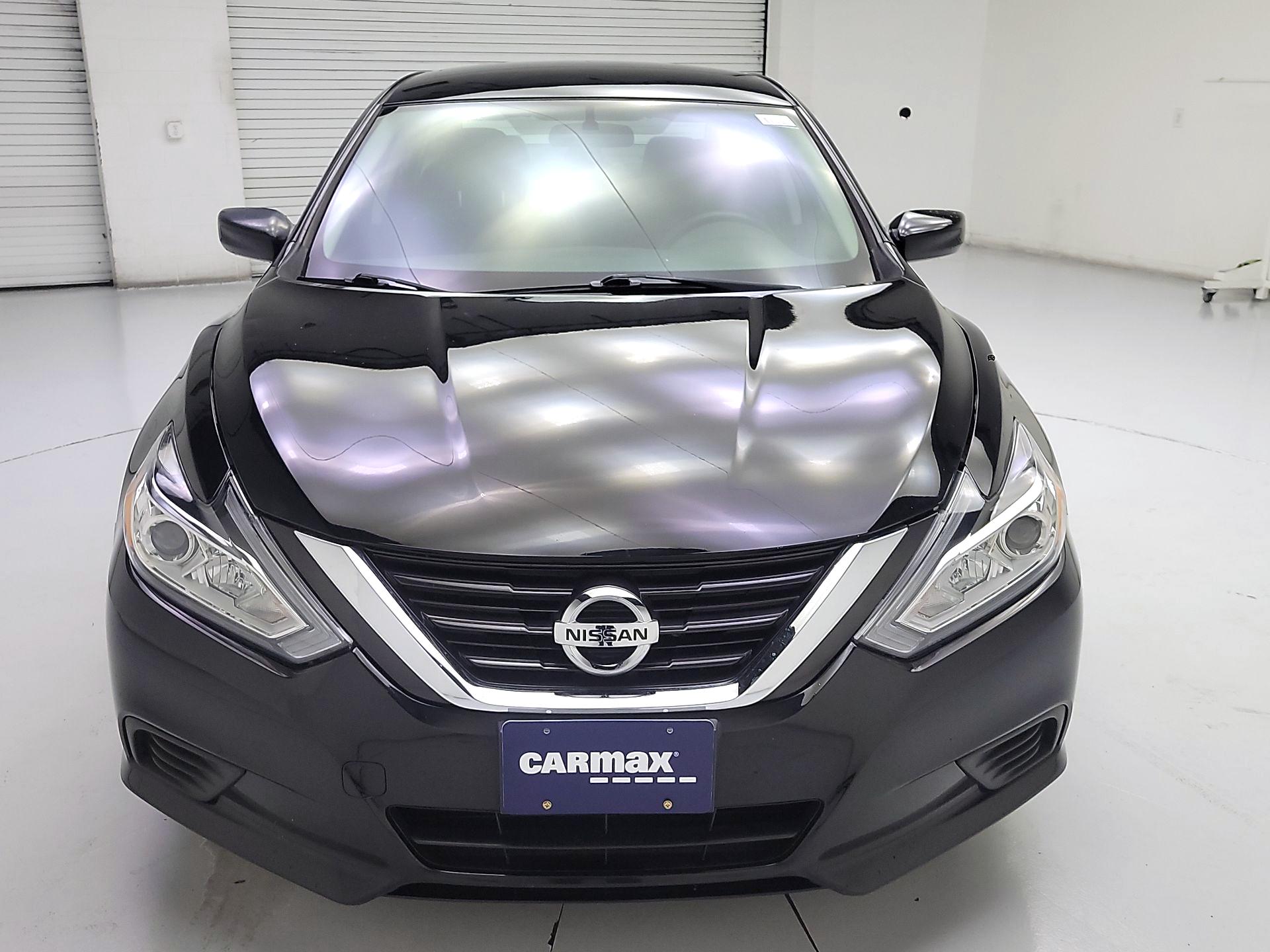 Thumbnail: 2017 Nissan Altima - 2