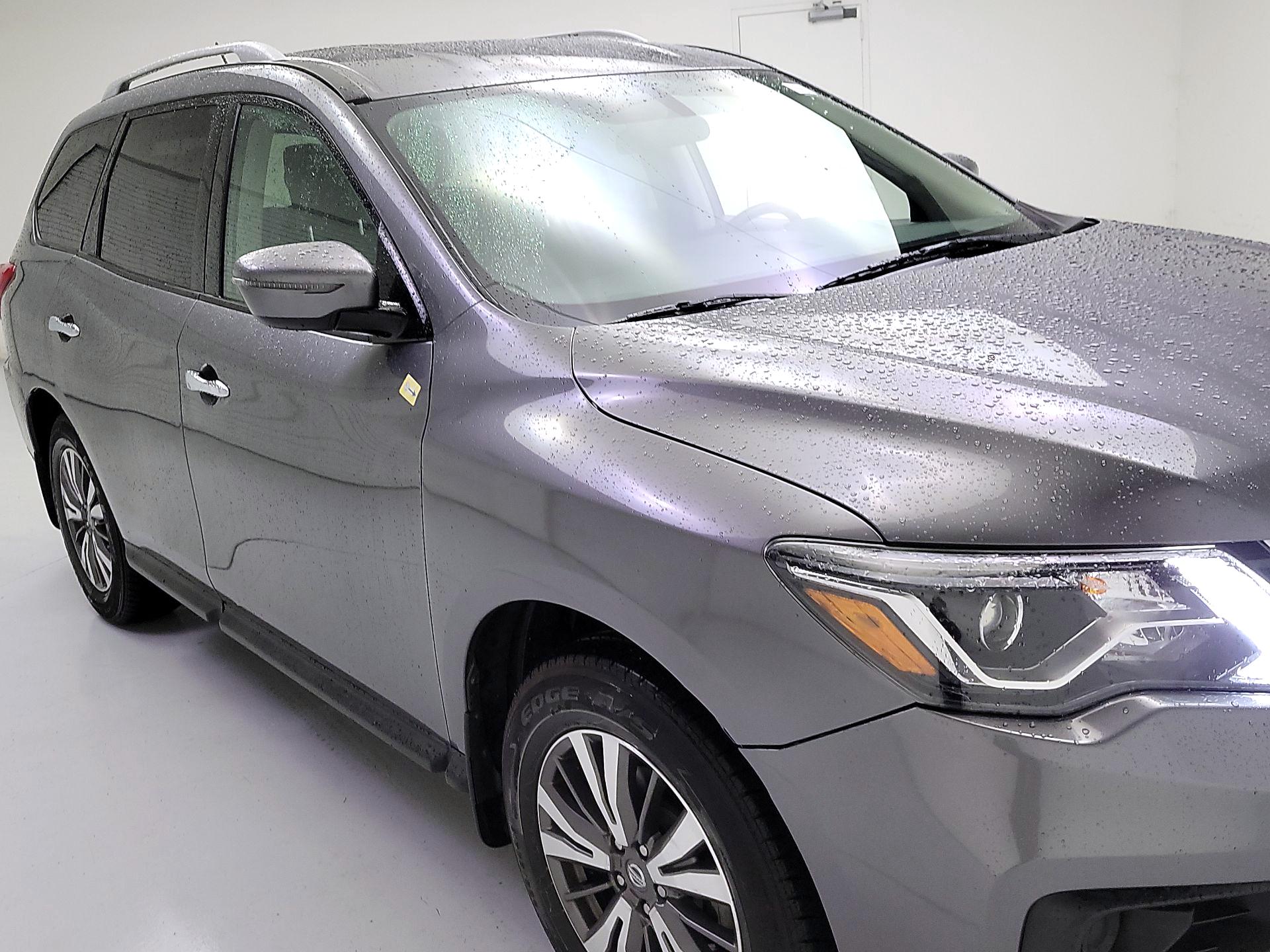 Thumbnail: 2017 Nissan Pathfinder - 1