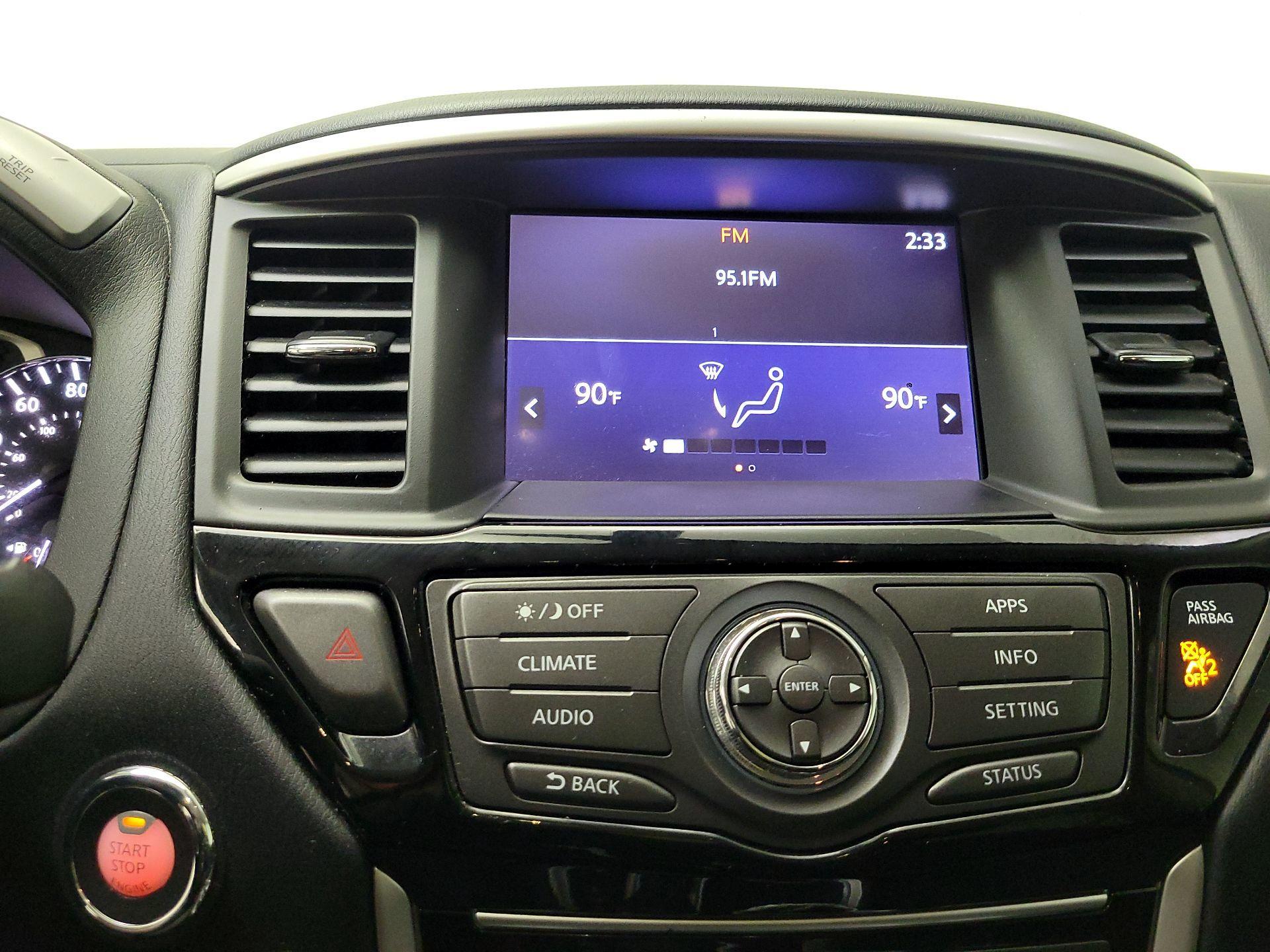 Thumbnail: 2017 Nissan Pathfinder - 13