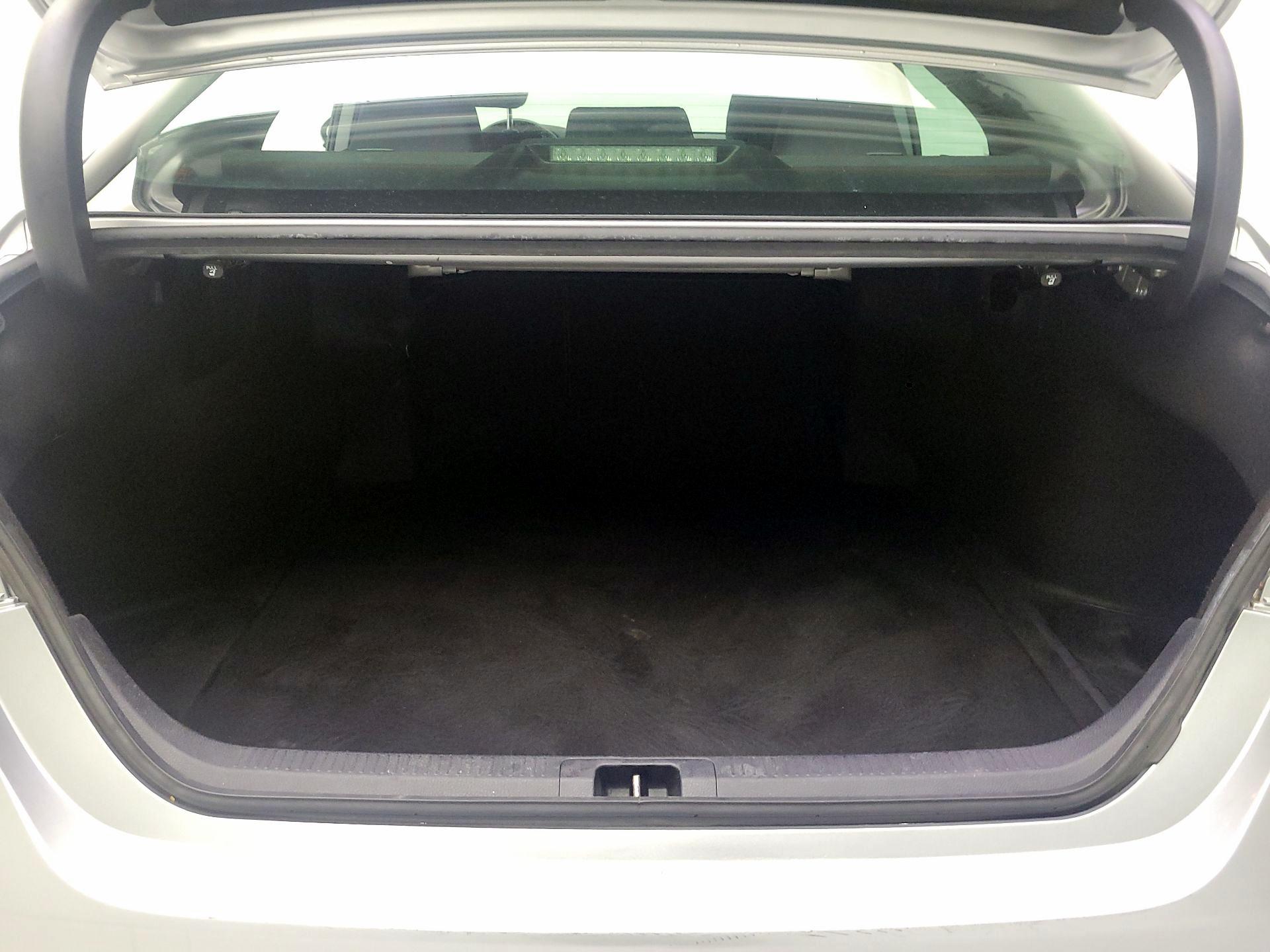 Thumbnail: 2021 Toyota Camry - 18