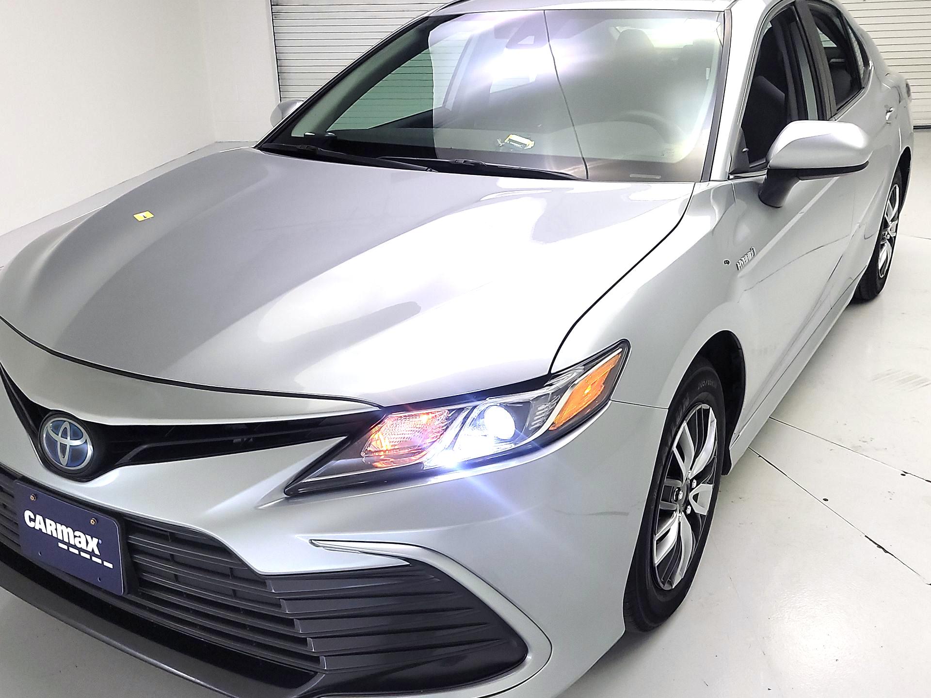 Thumbnail: 2021 Toyota Camry - 3