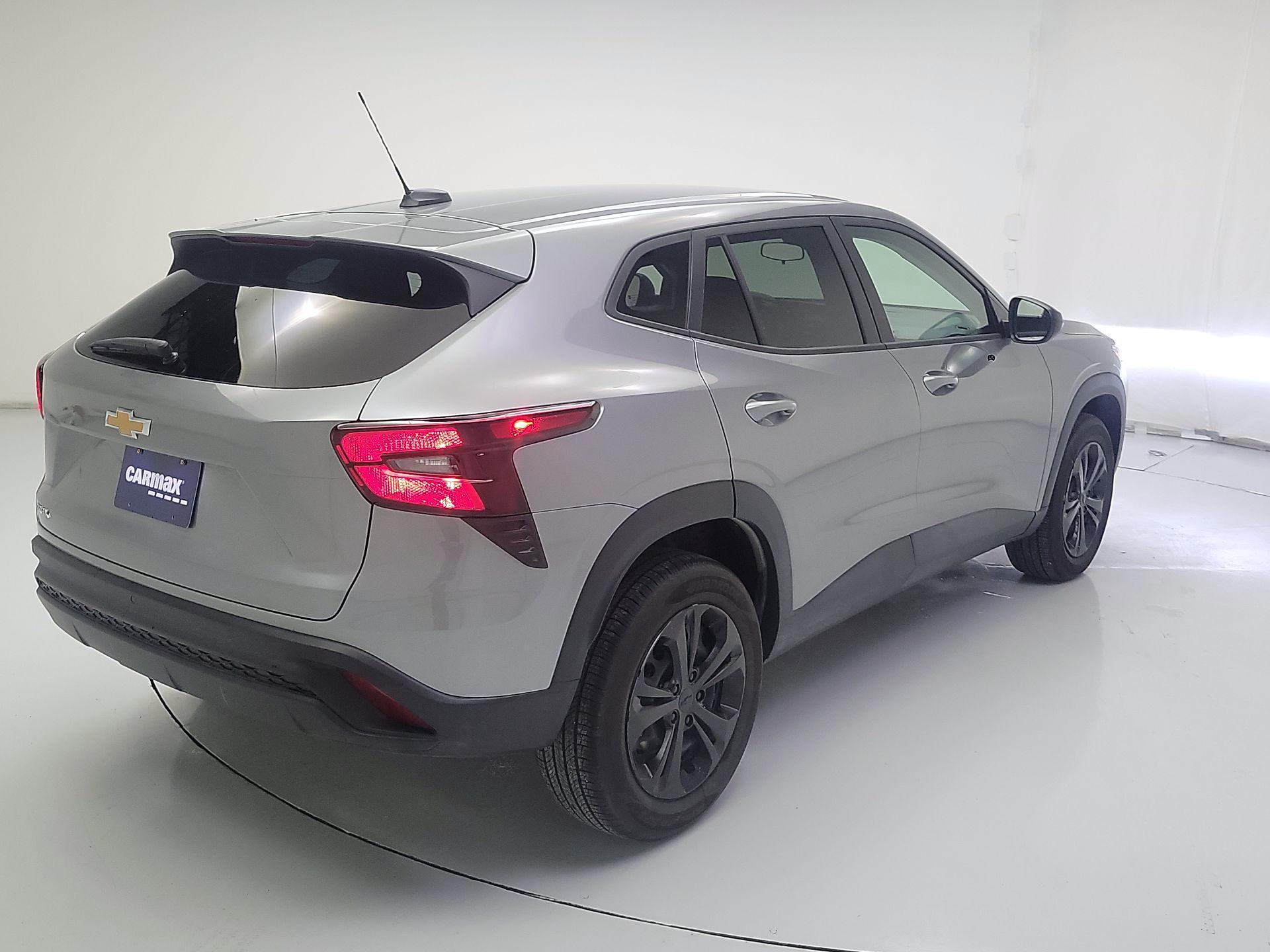 Thumbnail: 2025 Chevrolet Trax - 5