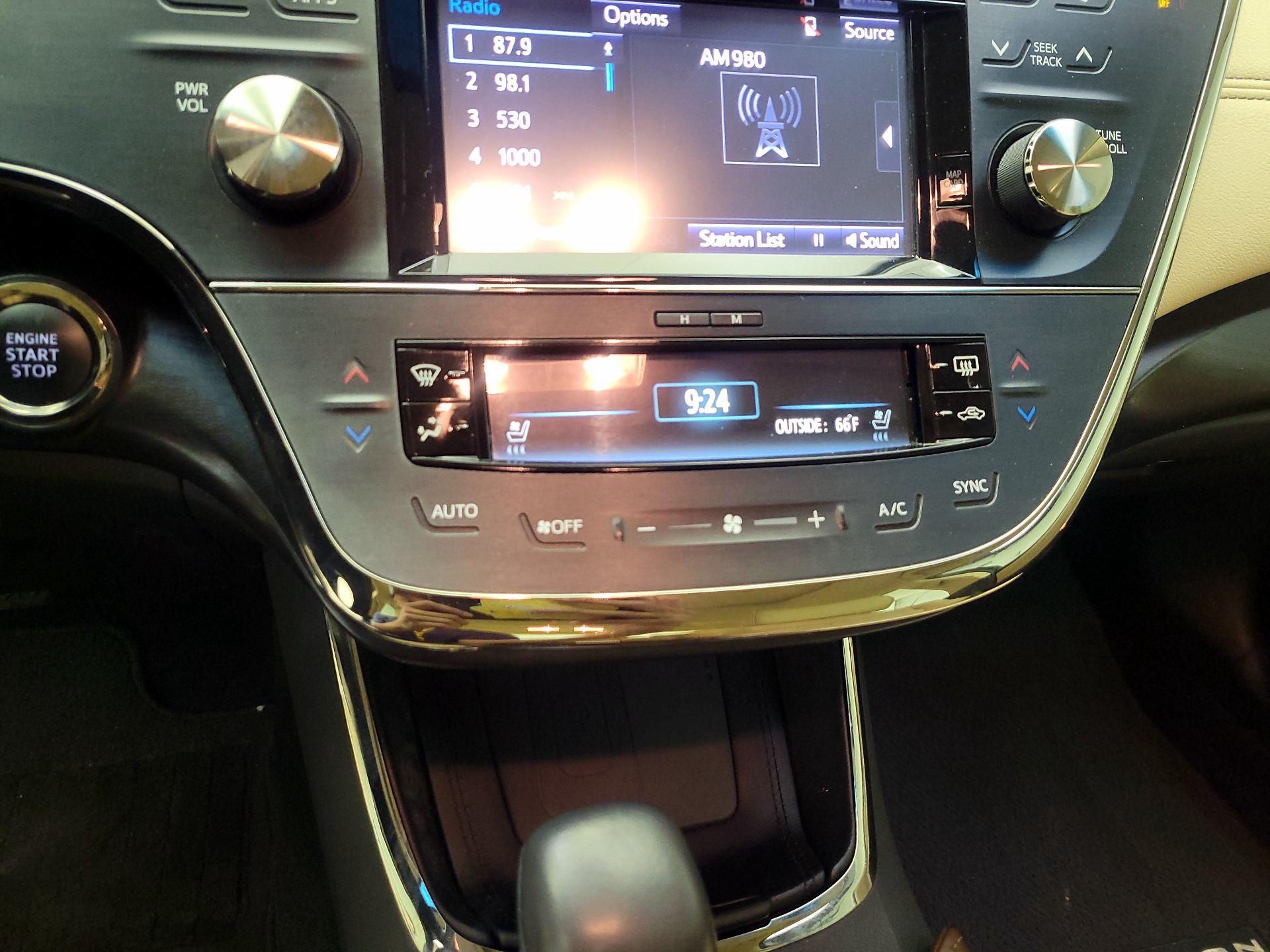 Thumbnail: 2017 Toyota Avalon - 15