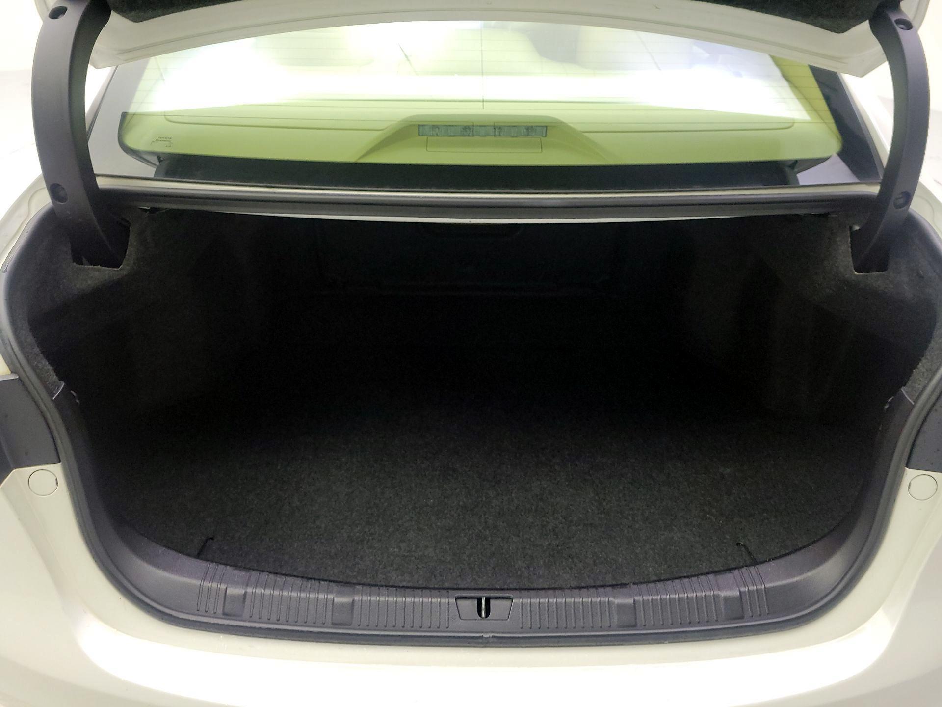 Thumbnail: 2017 Toyota Avalon - 19