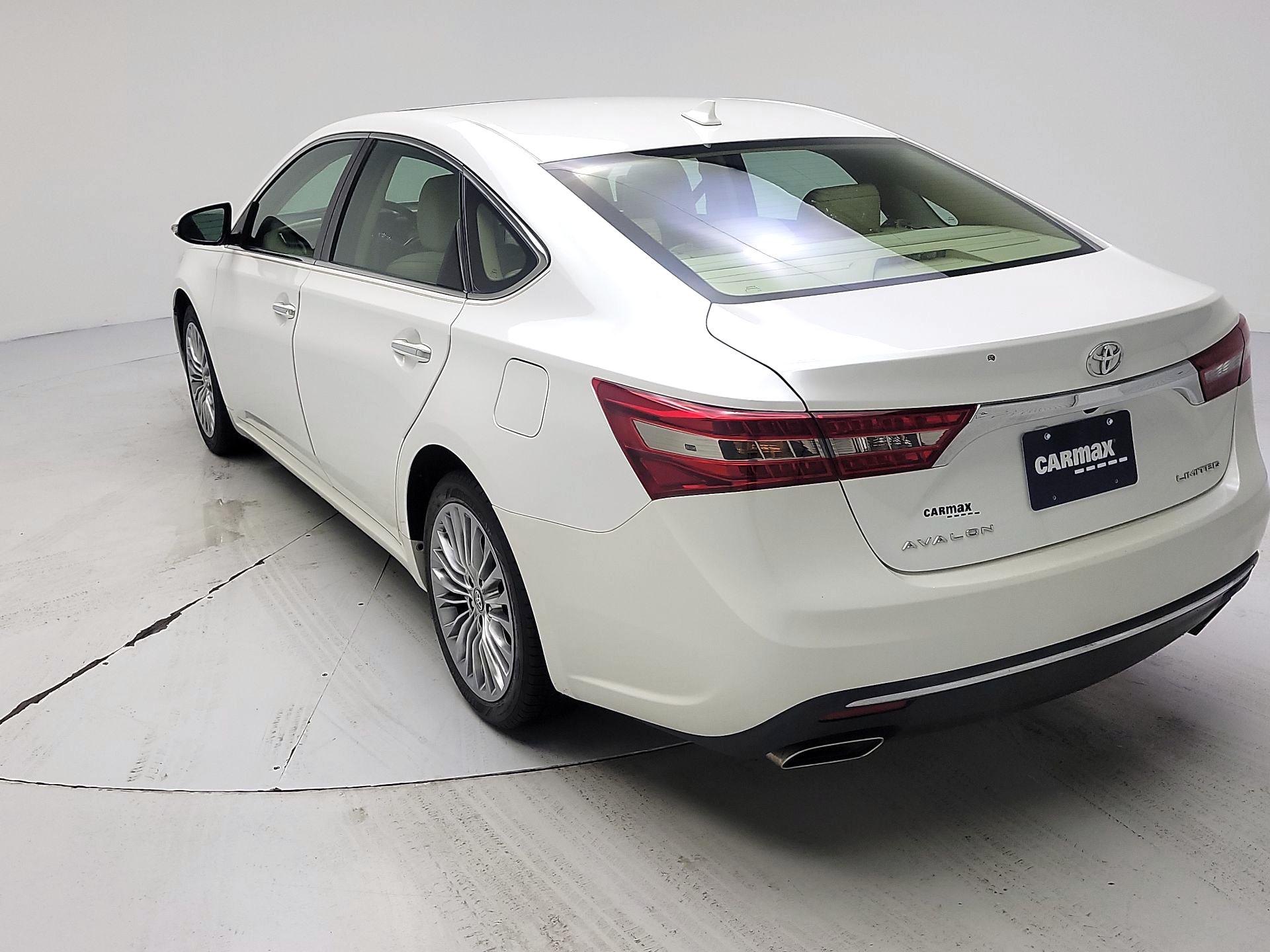 Thumbnail: 2017 Toyota Avalon - 7