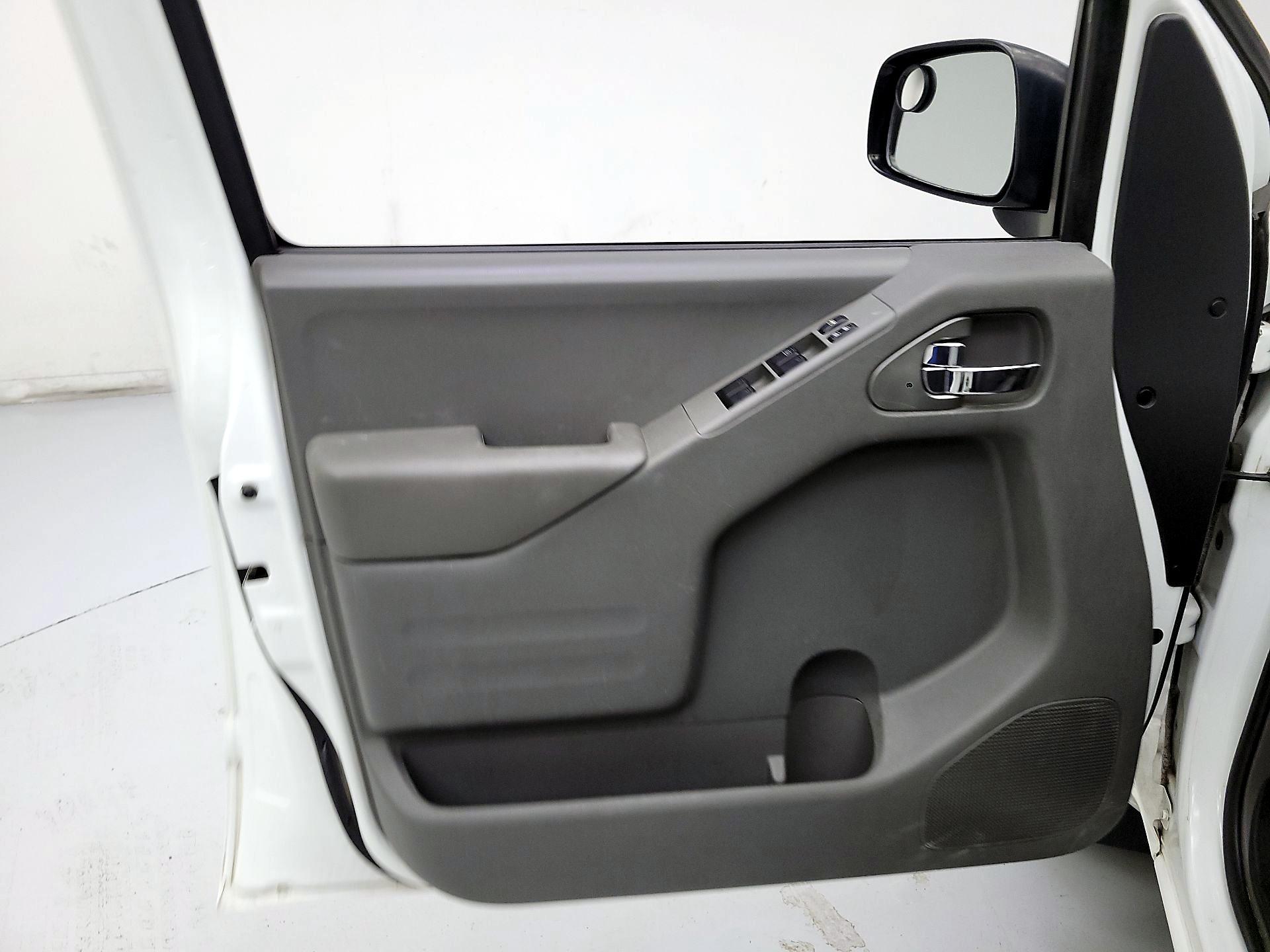 Thumbnail: 2018 Nissan Frontier - 10