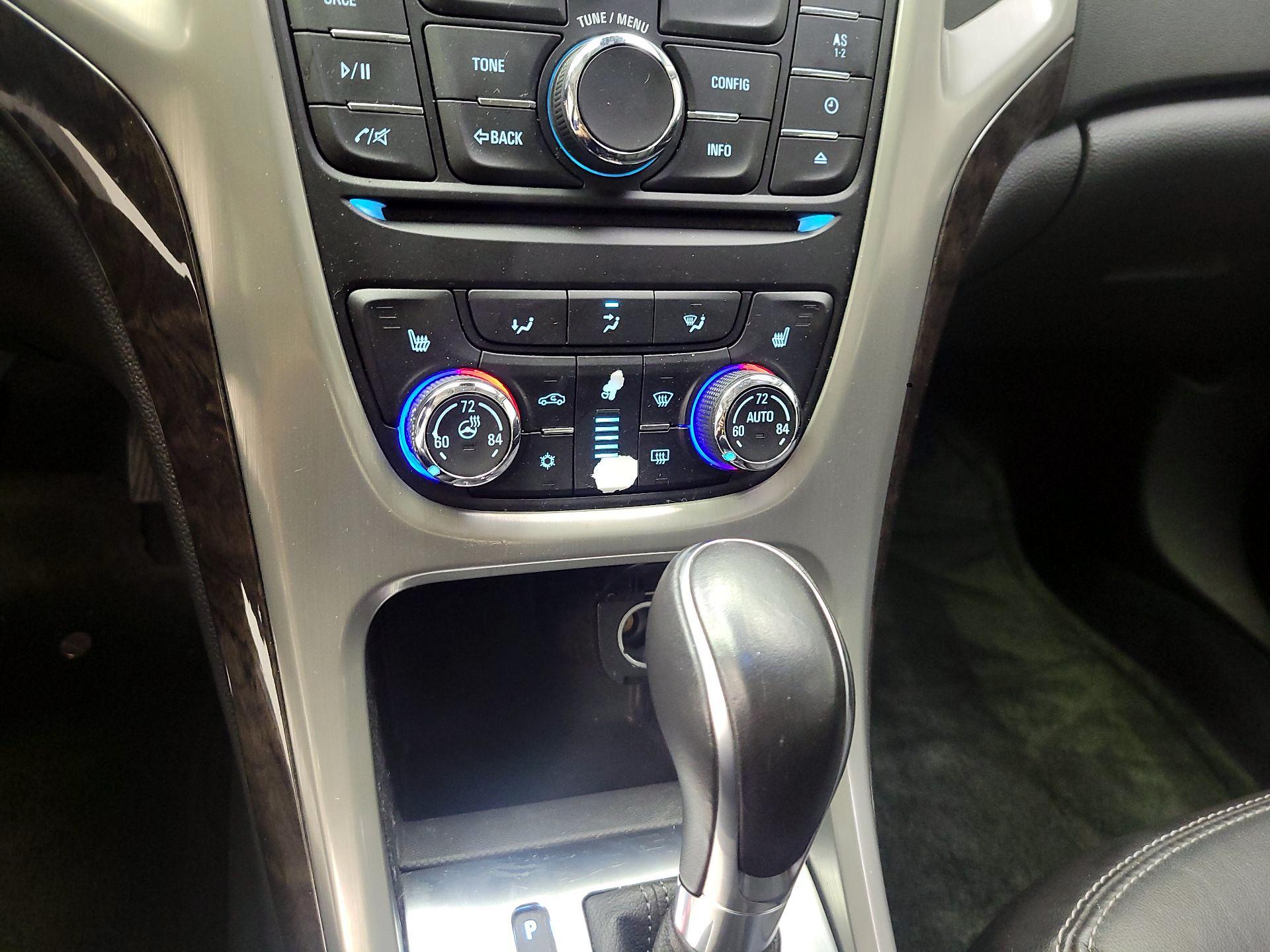 Thumbnail: 2016 Buick Verano - 14