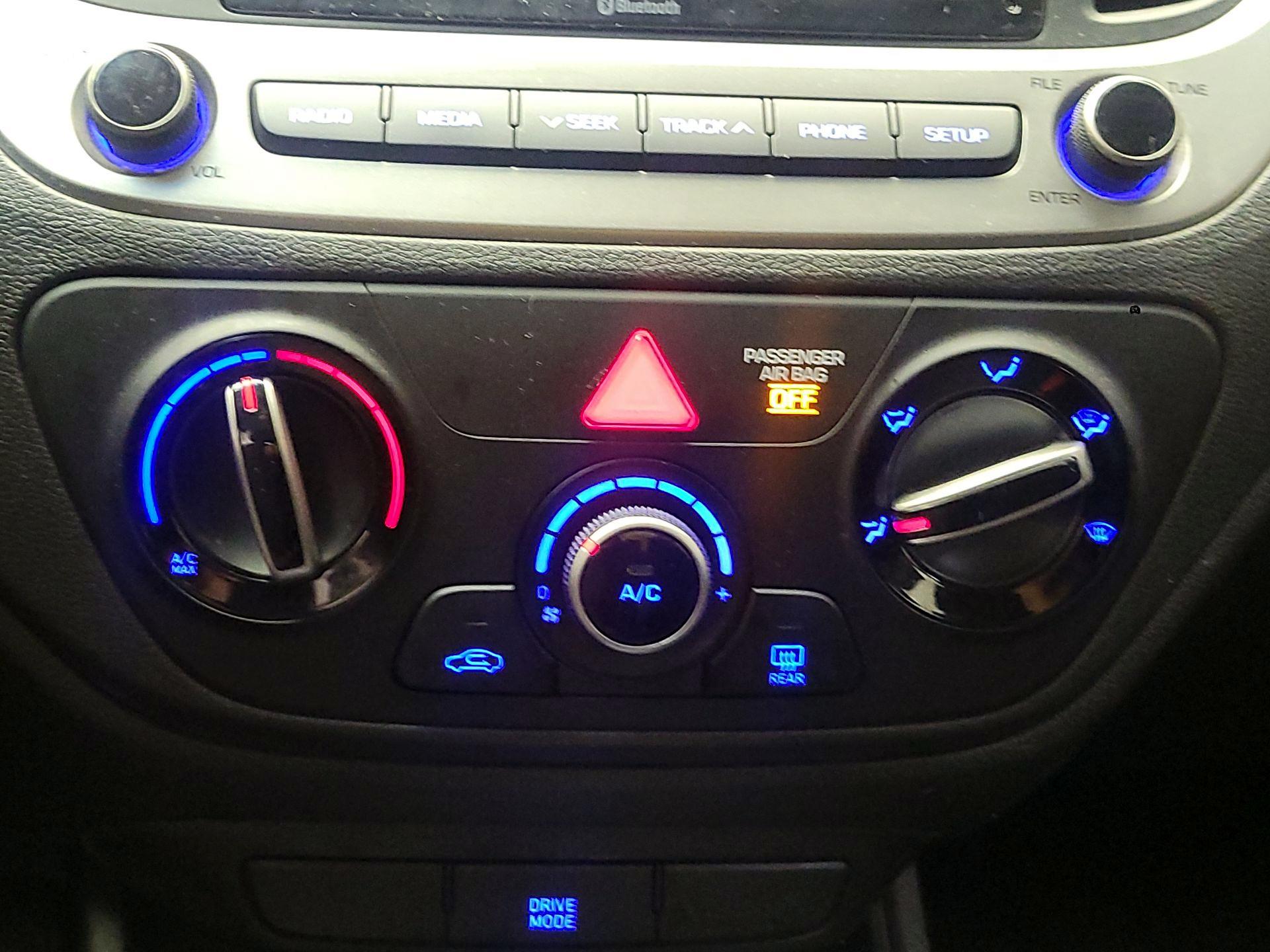 Thumbnail: 2018 Hyundai Accent - 14