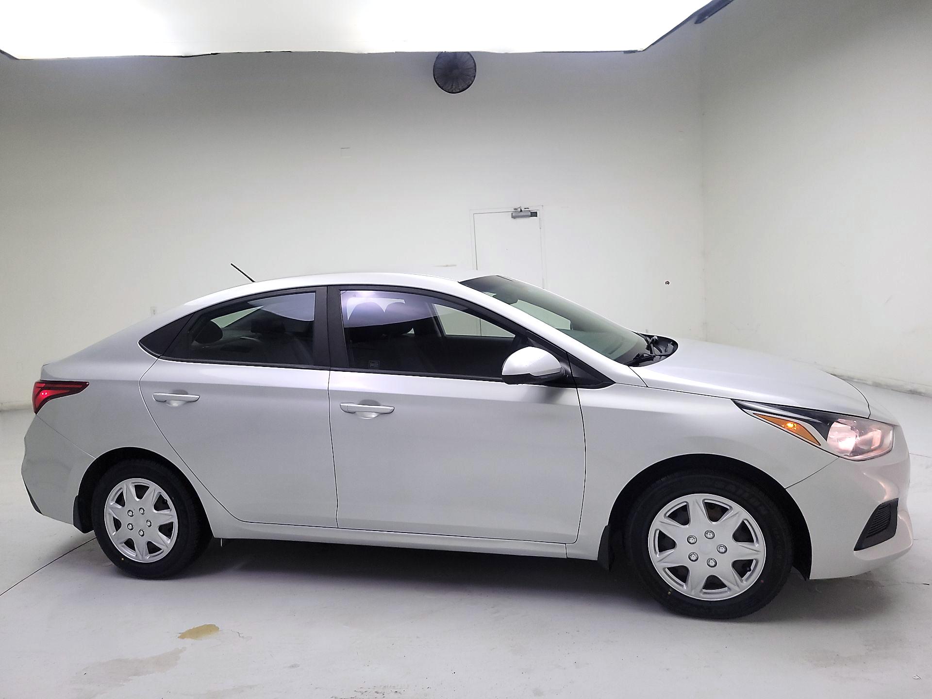 Thumbnail: 2018 Hyundai Accent - 4