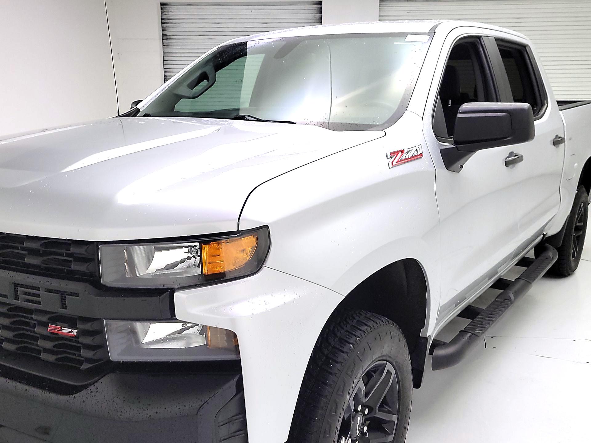 Thumbnail: 2019 Chevrolet Silverado 1500 - 3