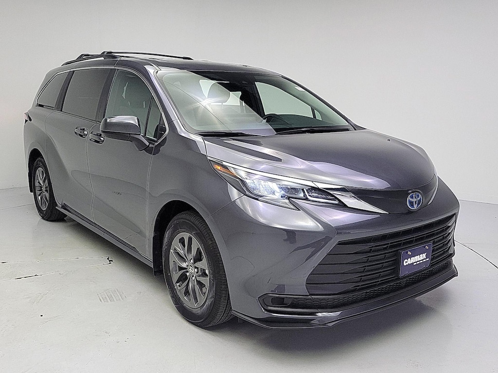 Toyota Sienna LE 8-Passenger AWD
