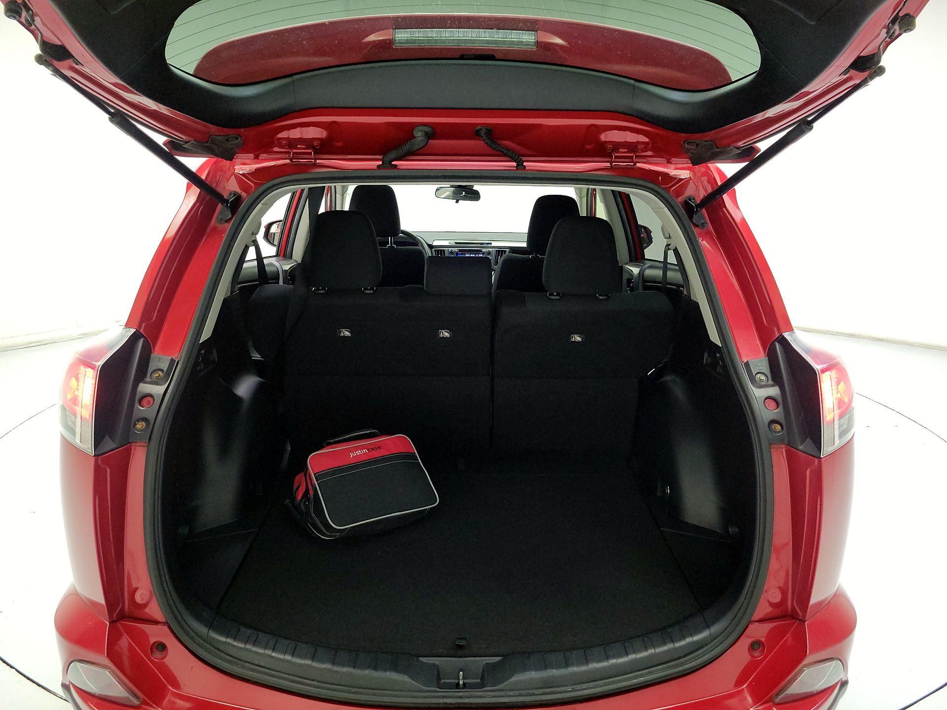 Thumbnail: 2017 Toyota RAV4 - 19