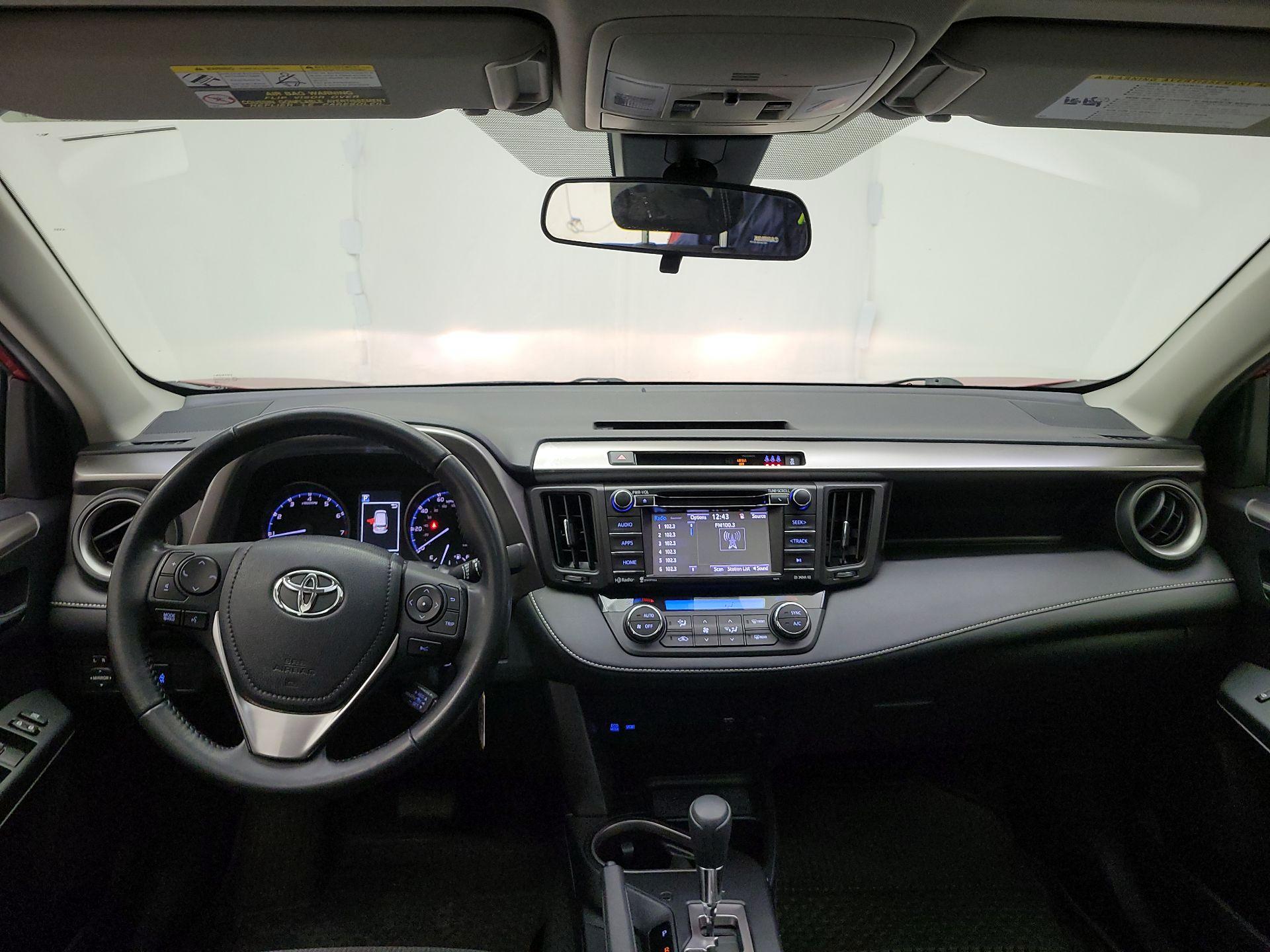 Thumbnail: 2017 Toyota RAV4 - 8