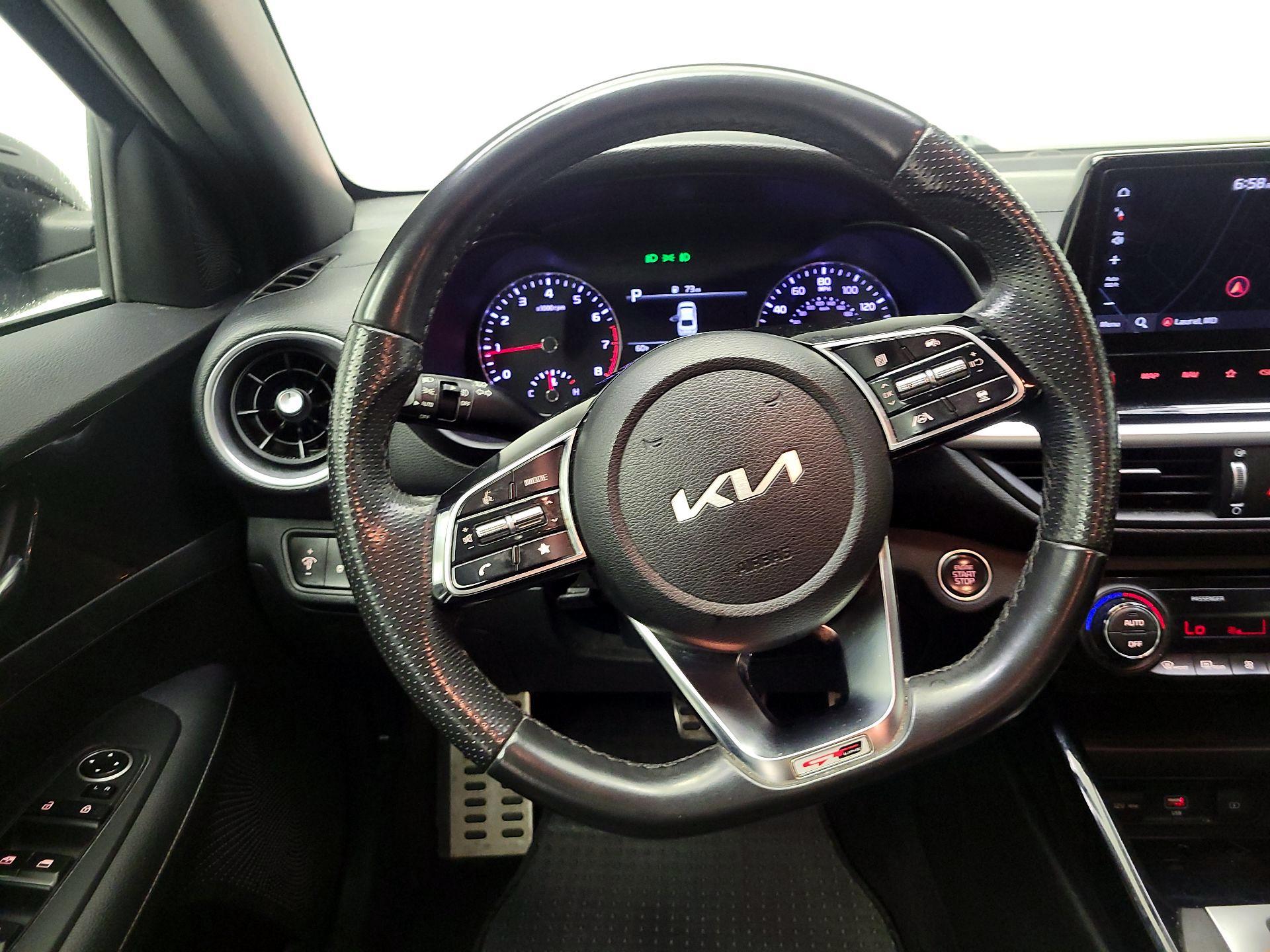 Thumbnail: 2023 Kia Forte - 10