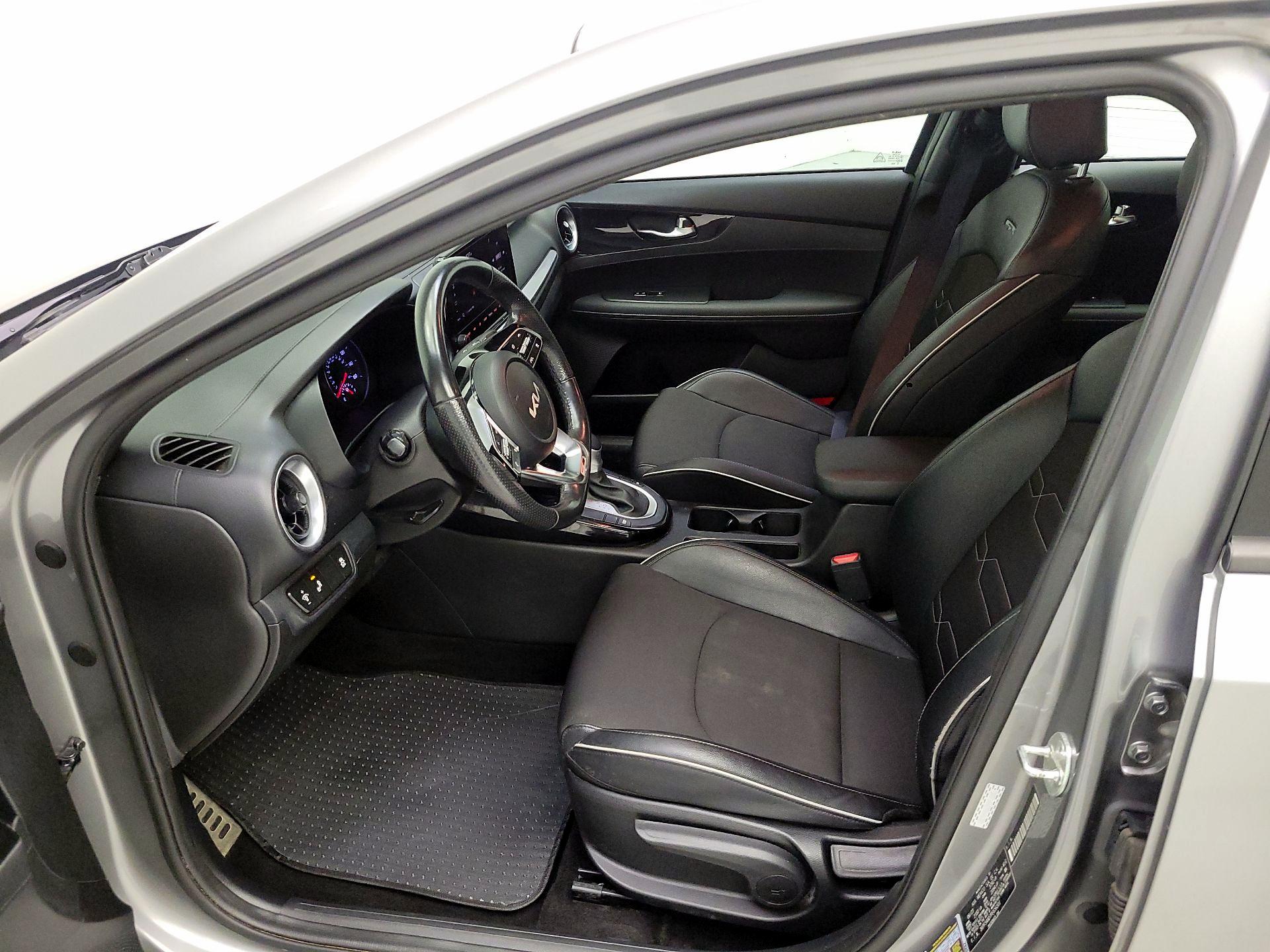 Thumbnail: 2023 Kia Forte - 11