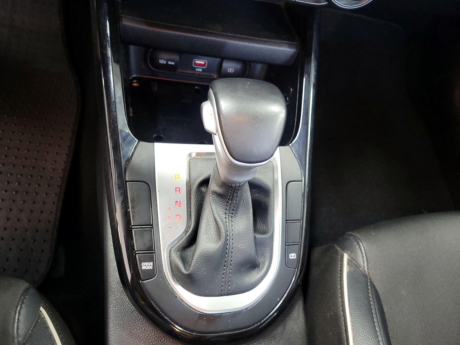 Thumbnail: 2023 Kia Forte - 18