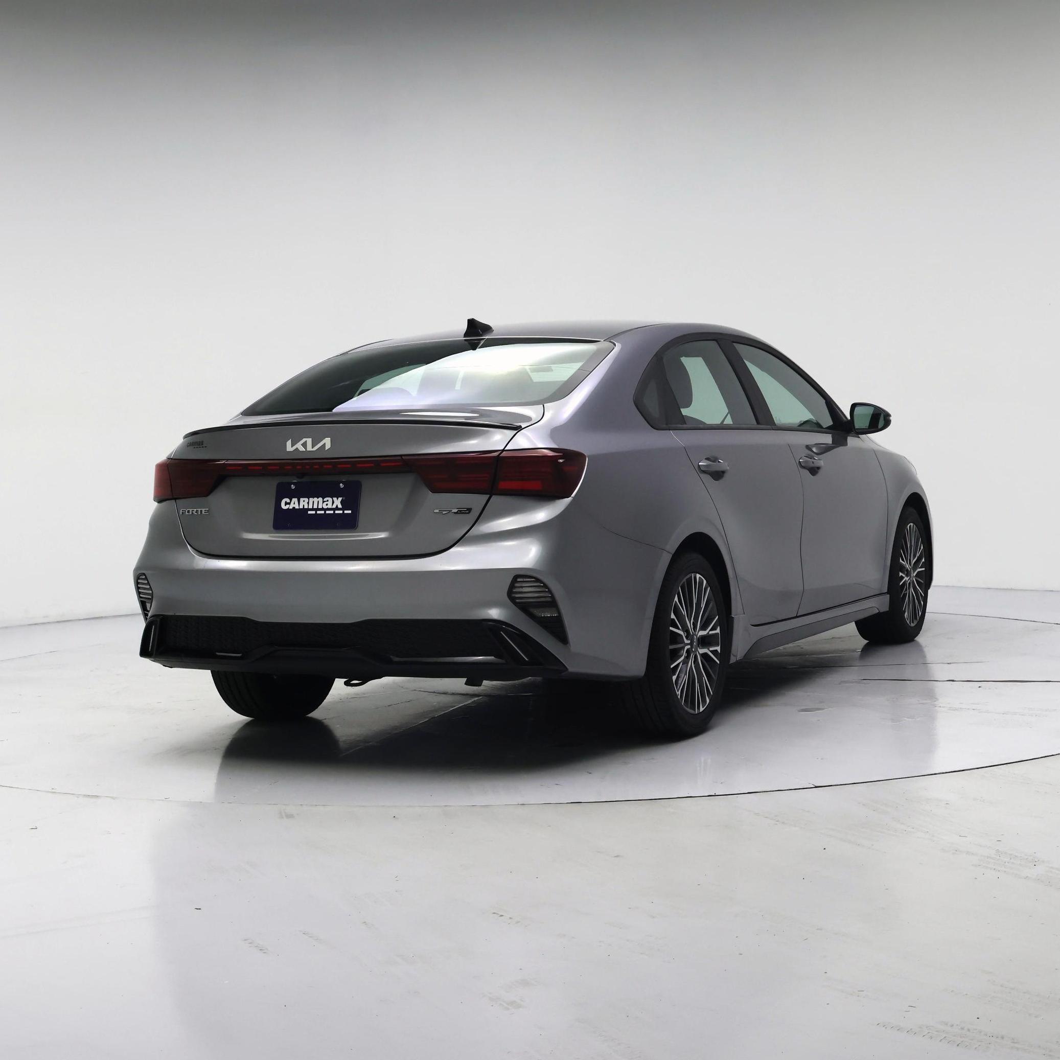 Thumbnail: 2023 Kia Forte - 8
