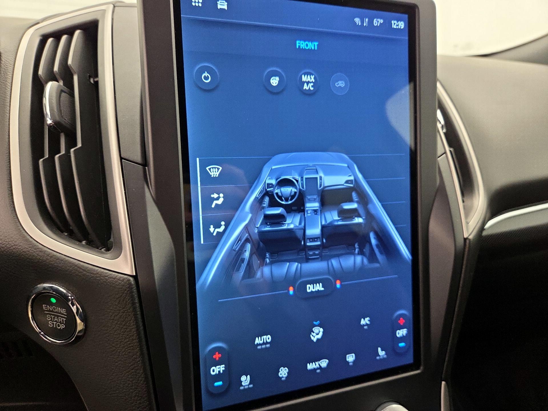 Thumbnail: 2021 Ford Edge - 16