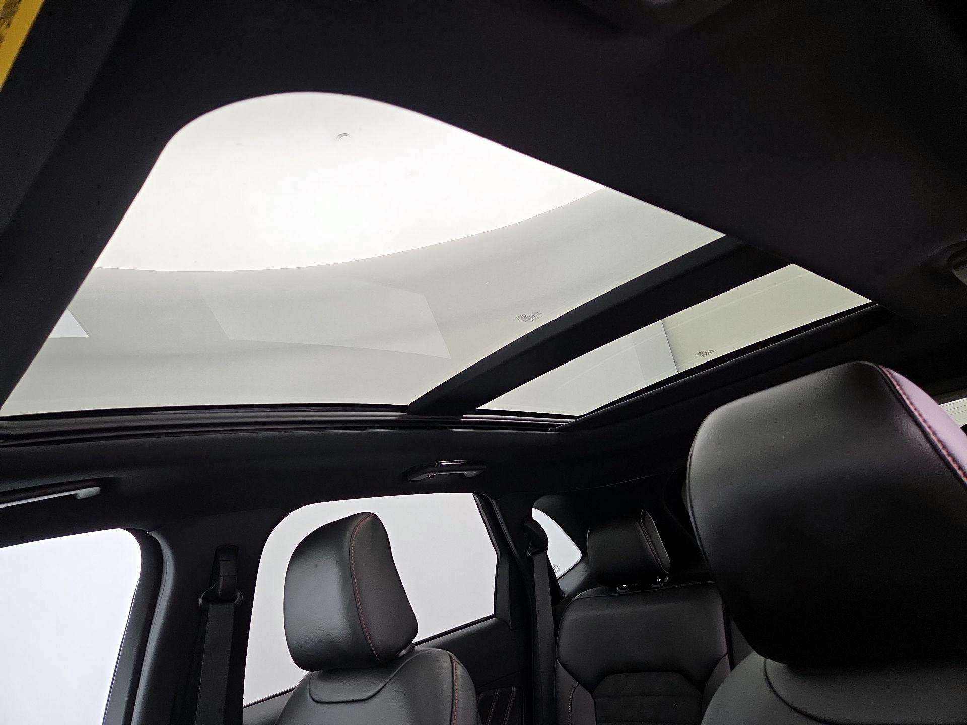 Thumbnail: 2021 Ford Edge - 19