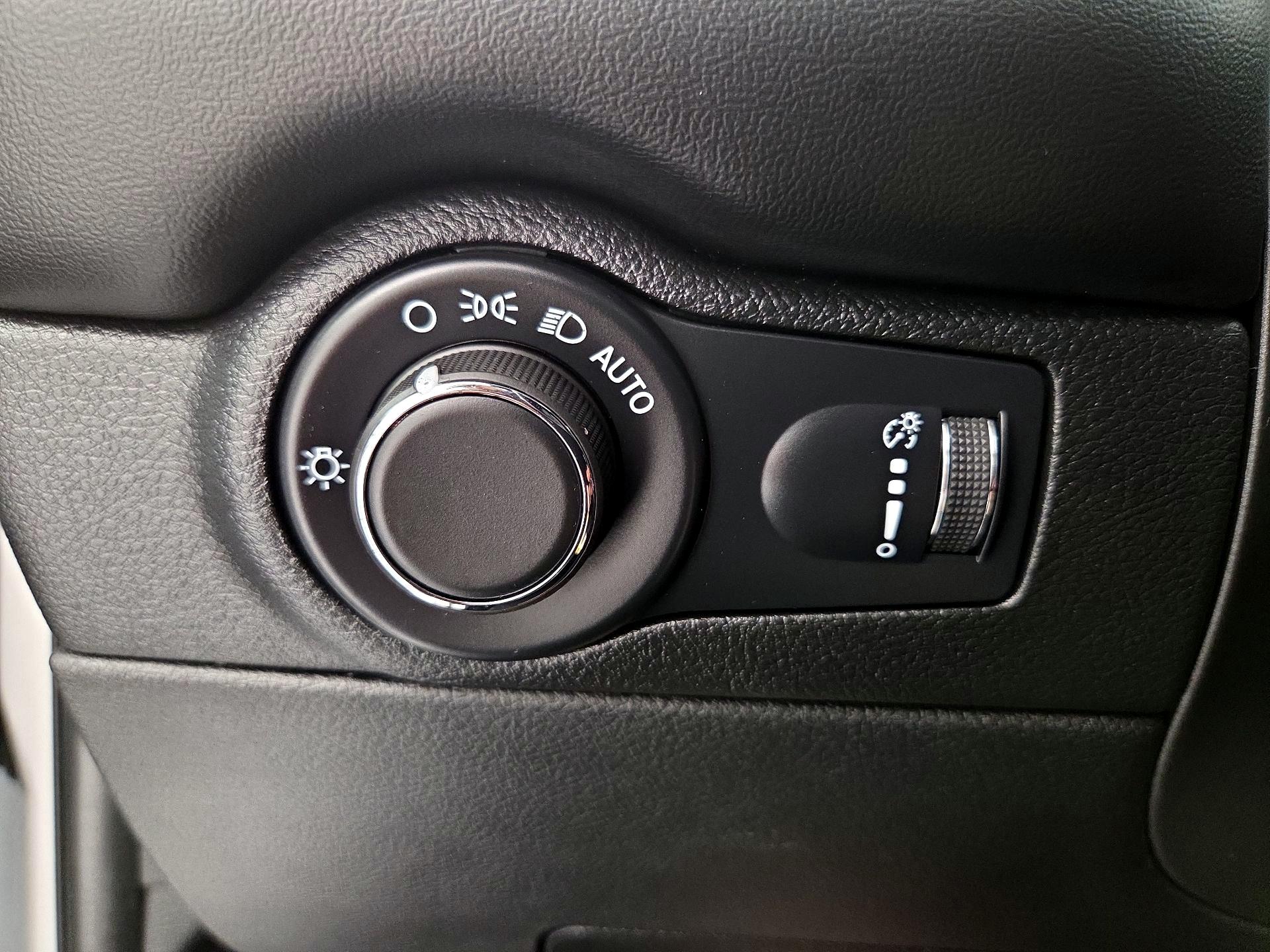 Thumbnail: 2025 Dodge Durango - 13