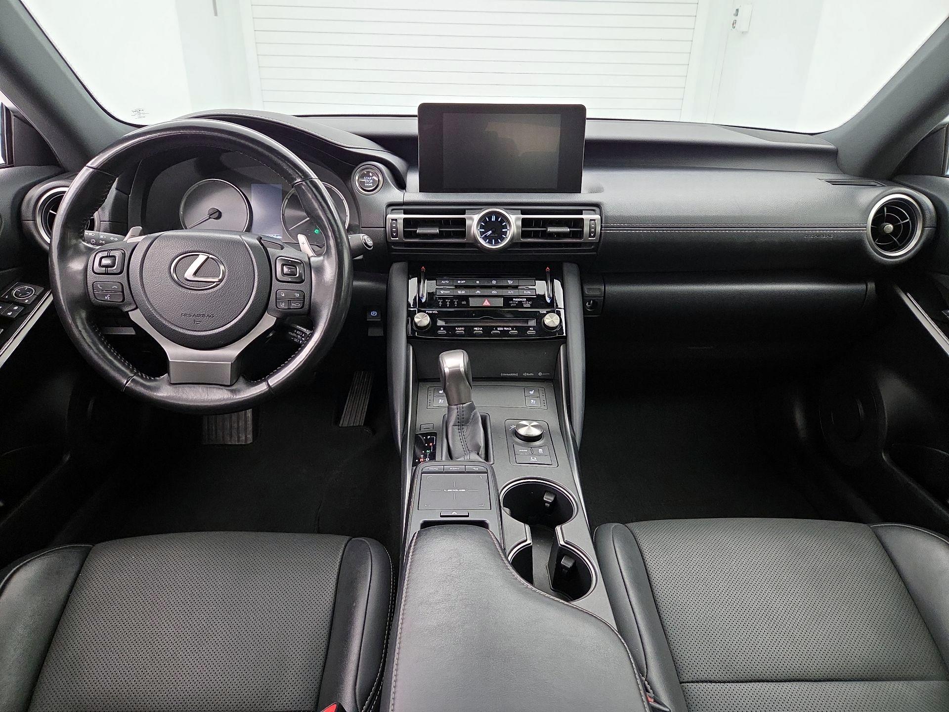 Thumbnail: 2021 Lexus IS - 9