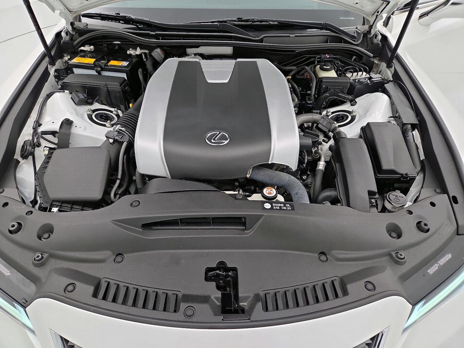2021 Lexus IS 300 - Photo 23