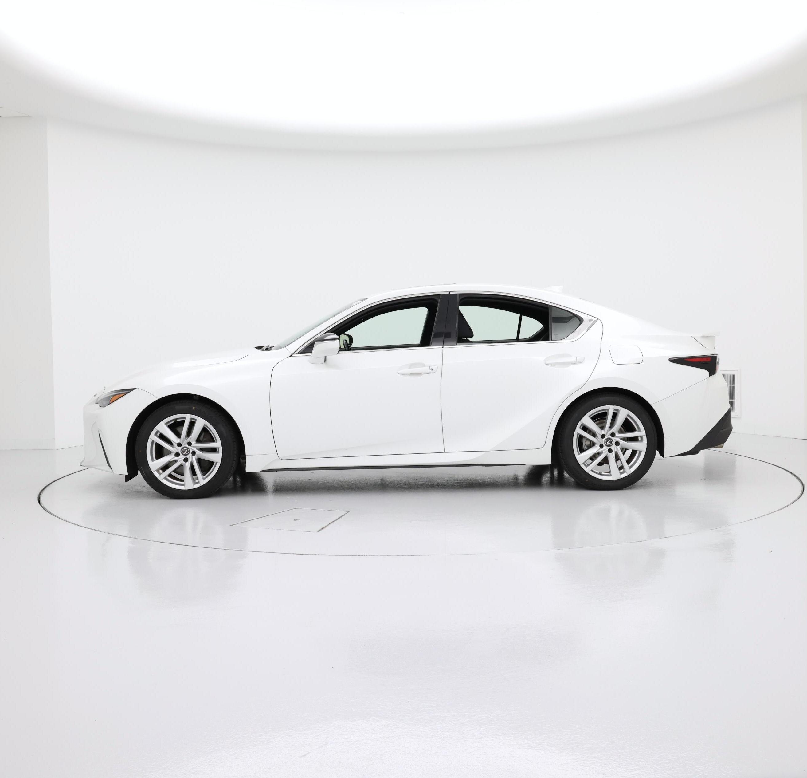 Thumbnail: 2021 Lexus IS - 3