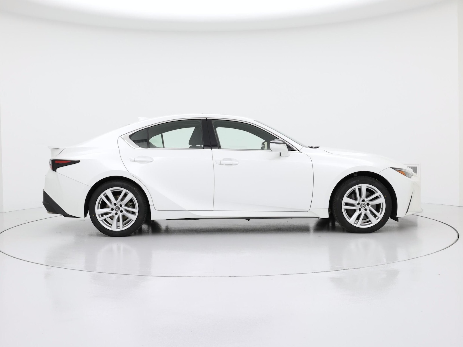 2021 Lexus IS 300 - Photo 8