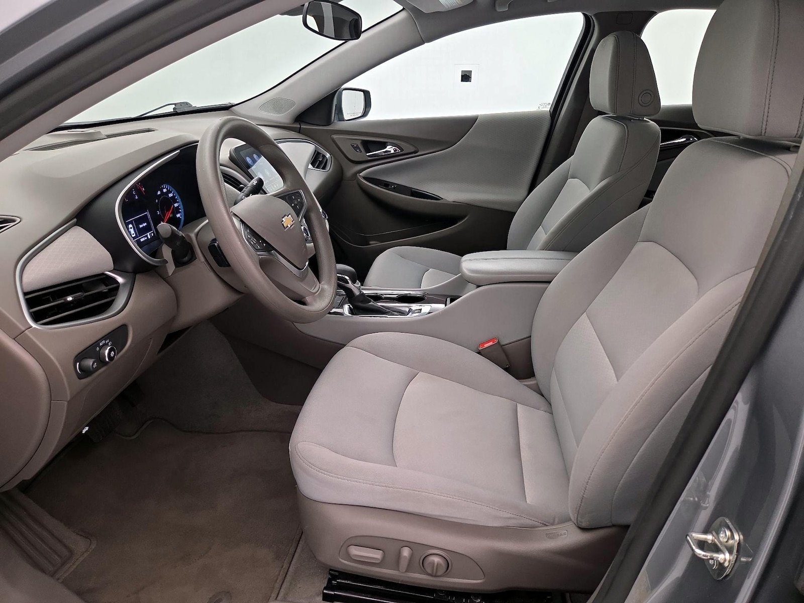 2023 Chevrolet Malibu 1LT - Photo 12