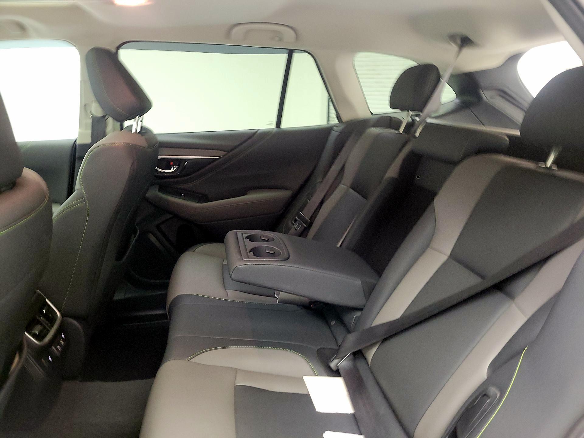 Thumbnail: 2022 Subaru Outback - 18