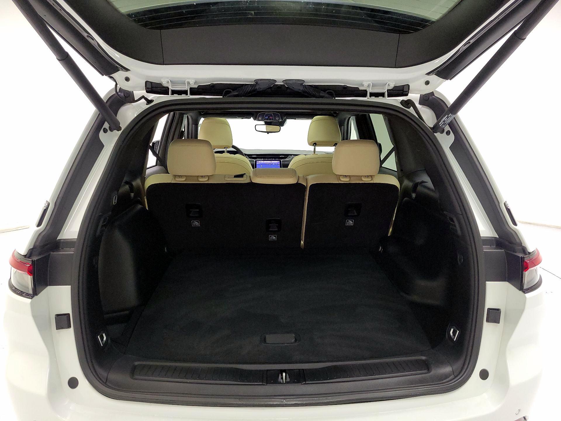 Thumbnail: 2023 Jeep Grand Cherokee - 20