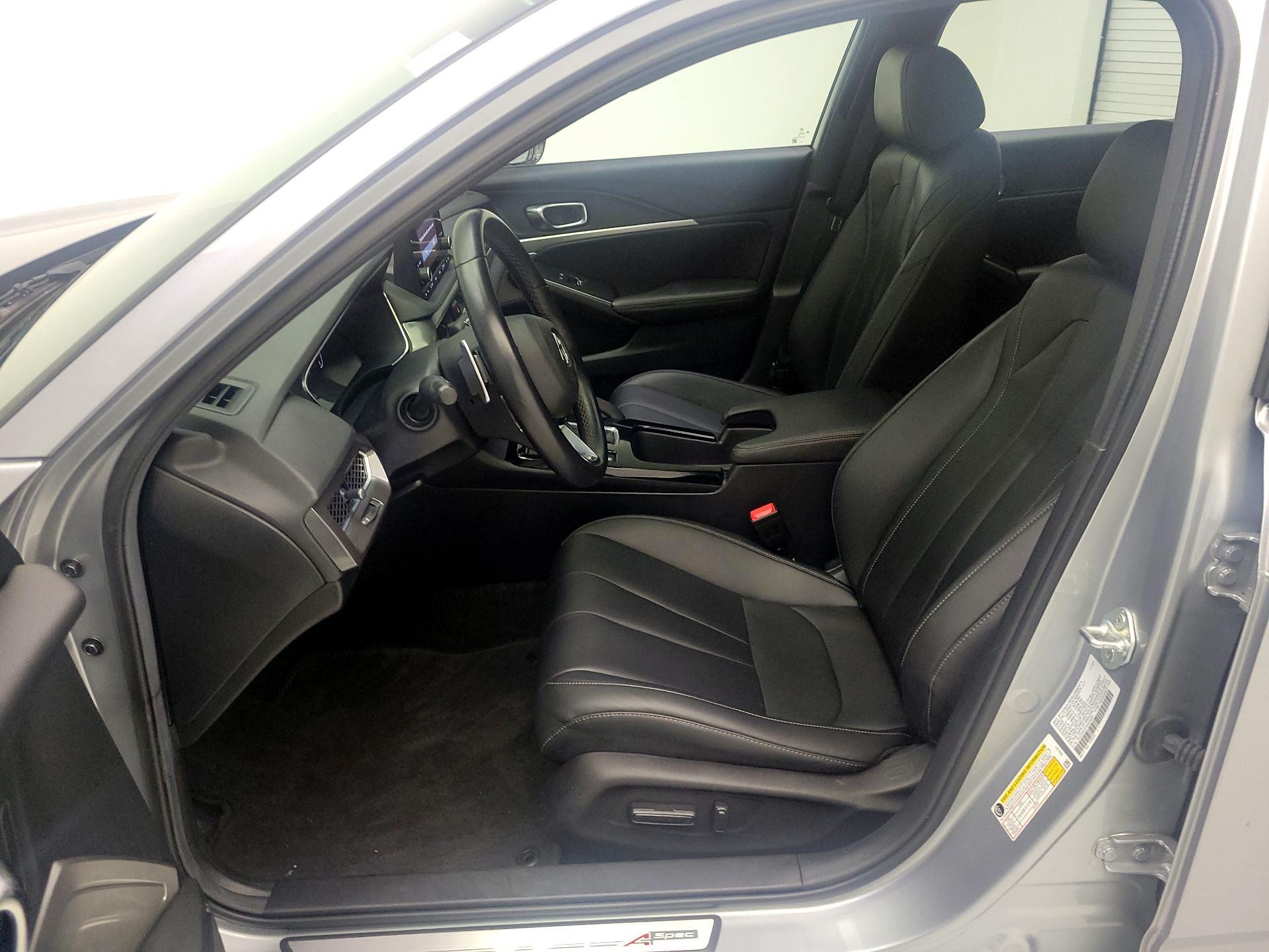 Thumbnail: 2025 Acura Integra - 9