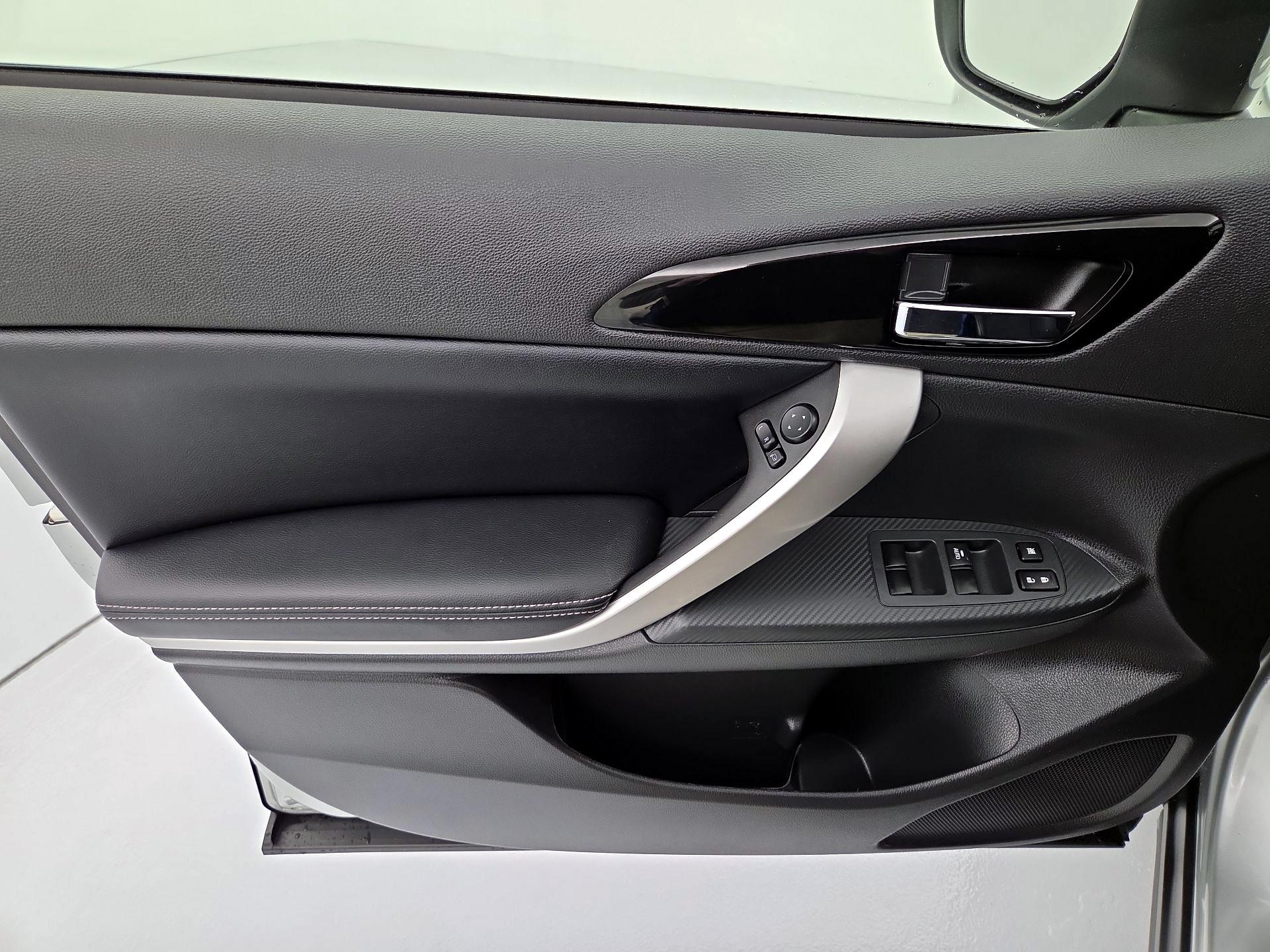 Thumbnail: 2024 Mitsubishi Eclipse Cross - 12