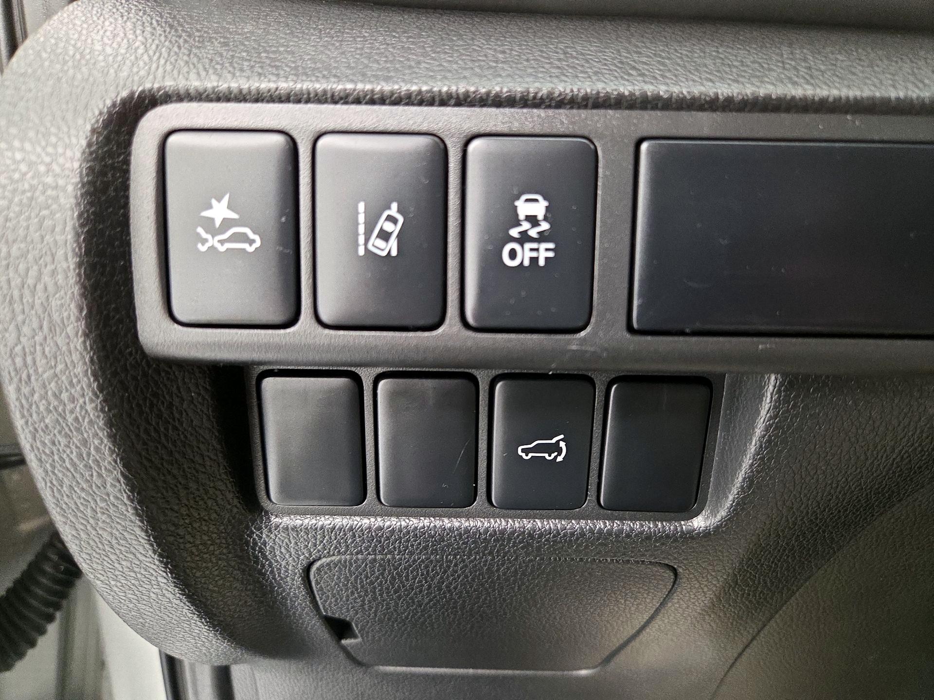 Thumbnail: 2024 Mitsubishi Eclipse Cross - 13