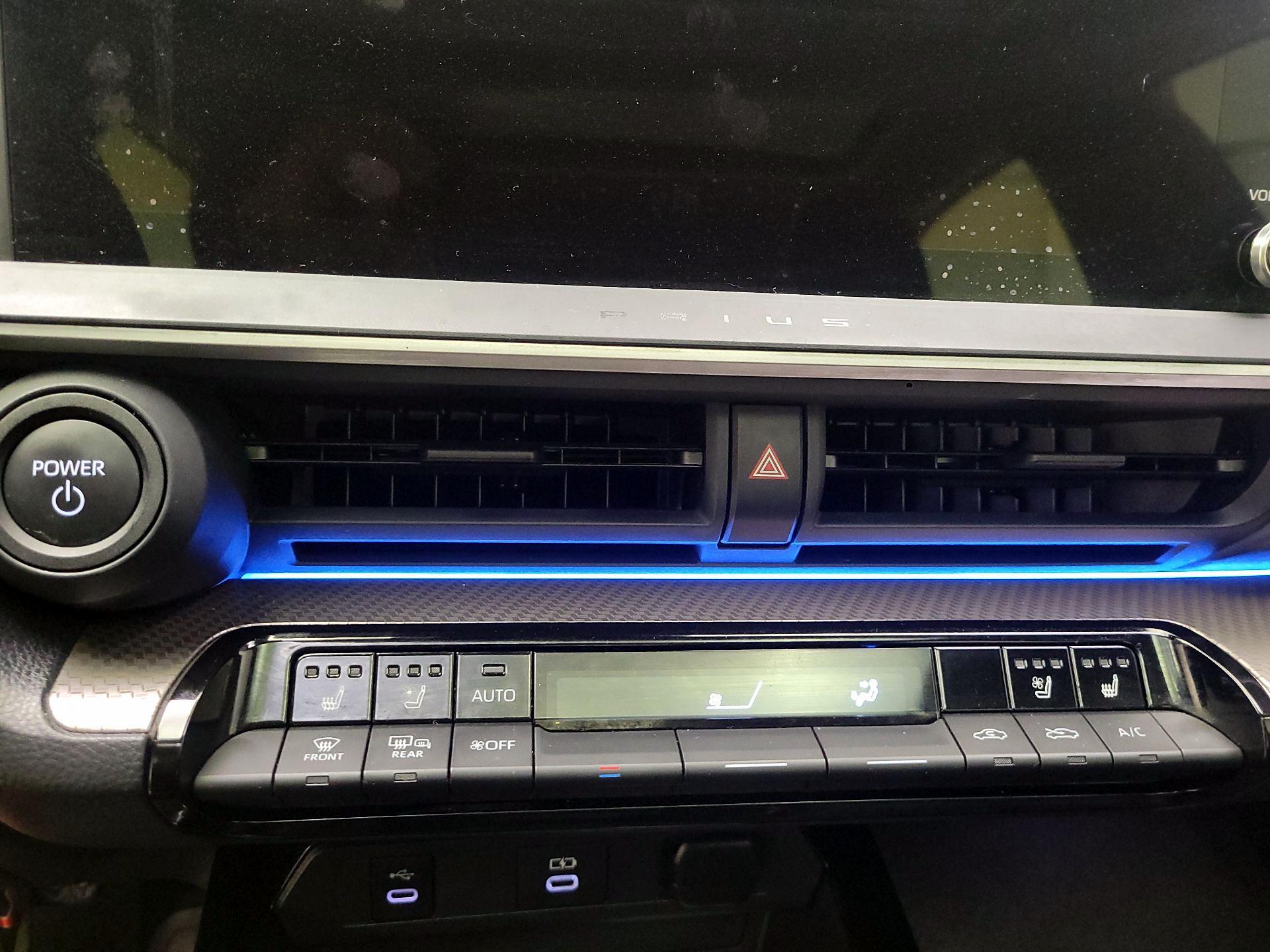 Thumbnail: 2024 Toyota Prius - 14