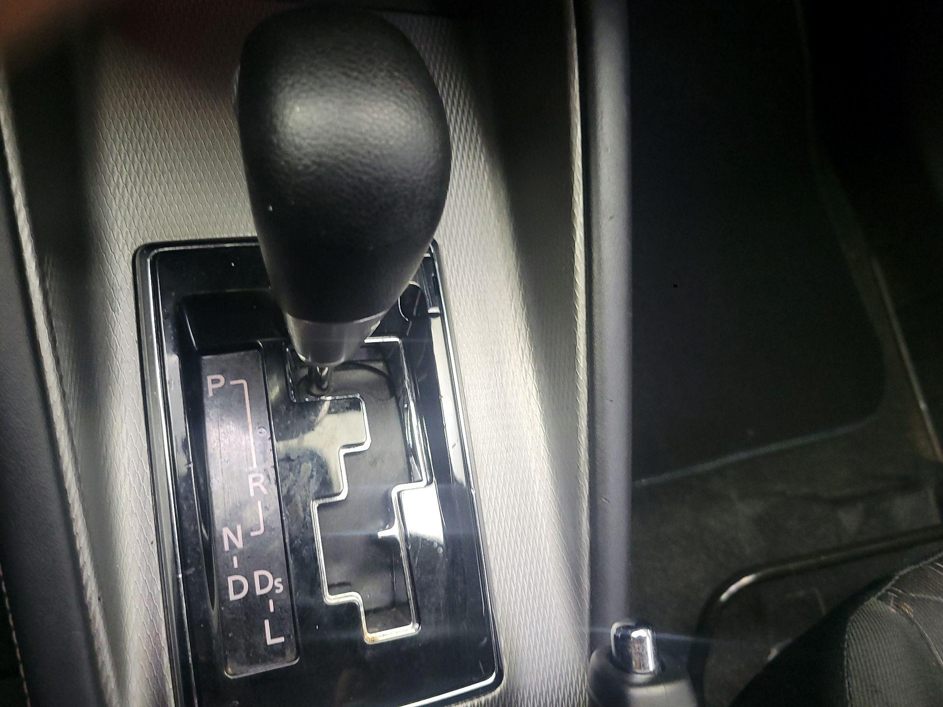 Thumbnail: 2023 Mitsubishi Outlander Sport - 15