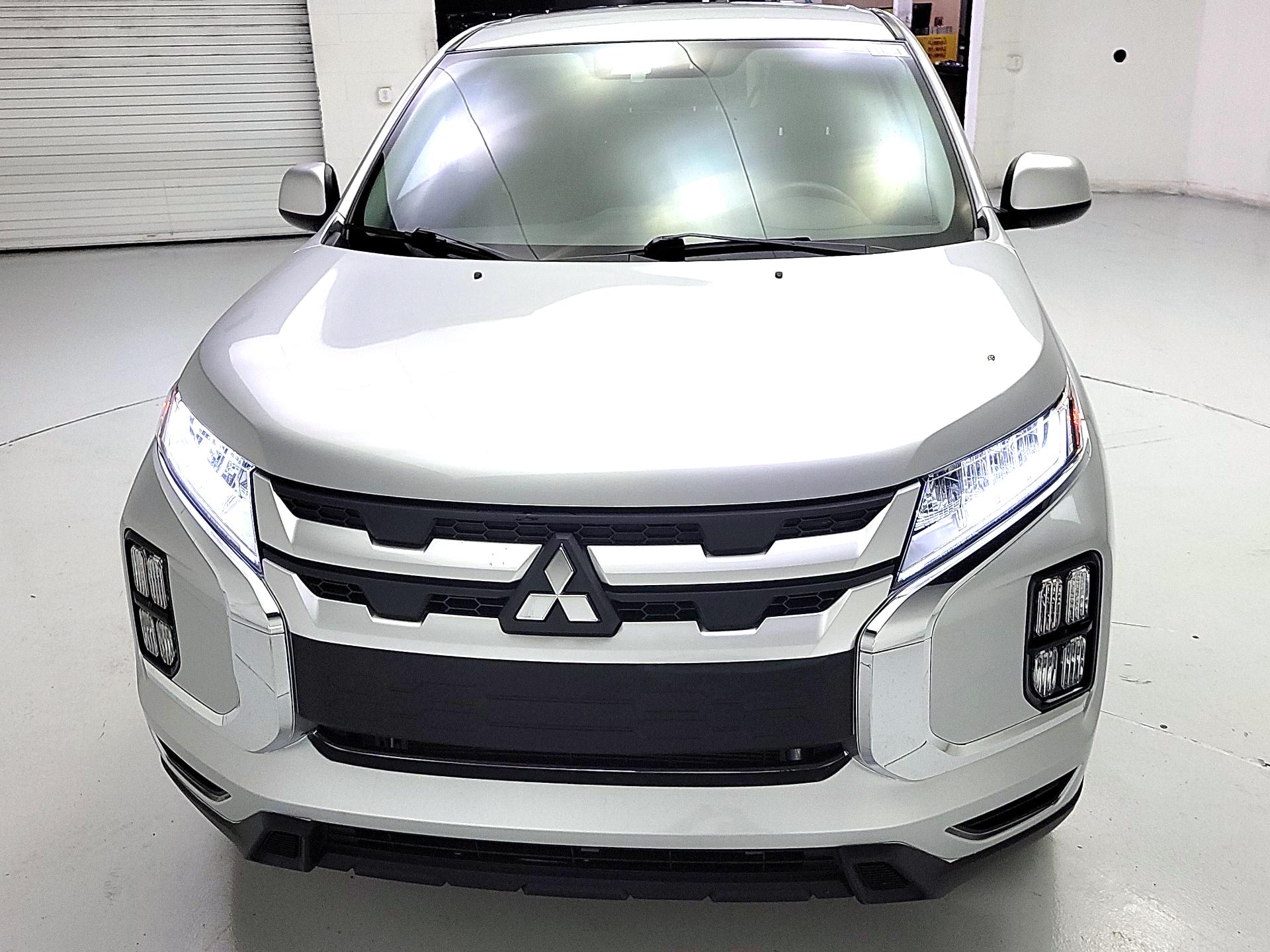 Thumbnail: 2023 Mitsubishi Outlander Sport - 2