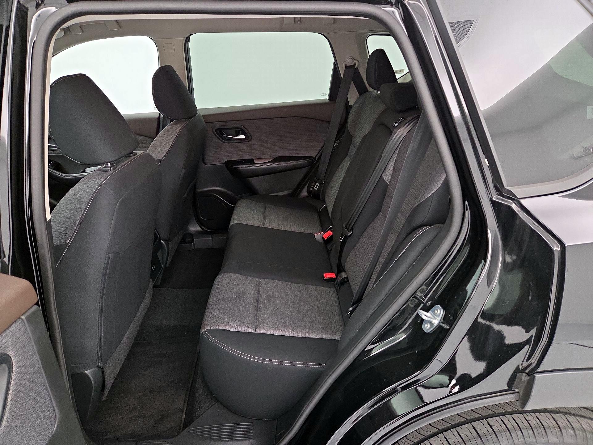 Thumbnail: 2023 Nissan Rogue - 19