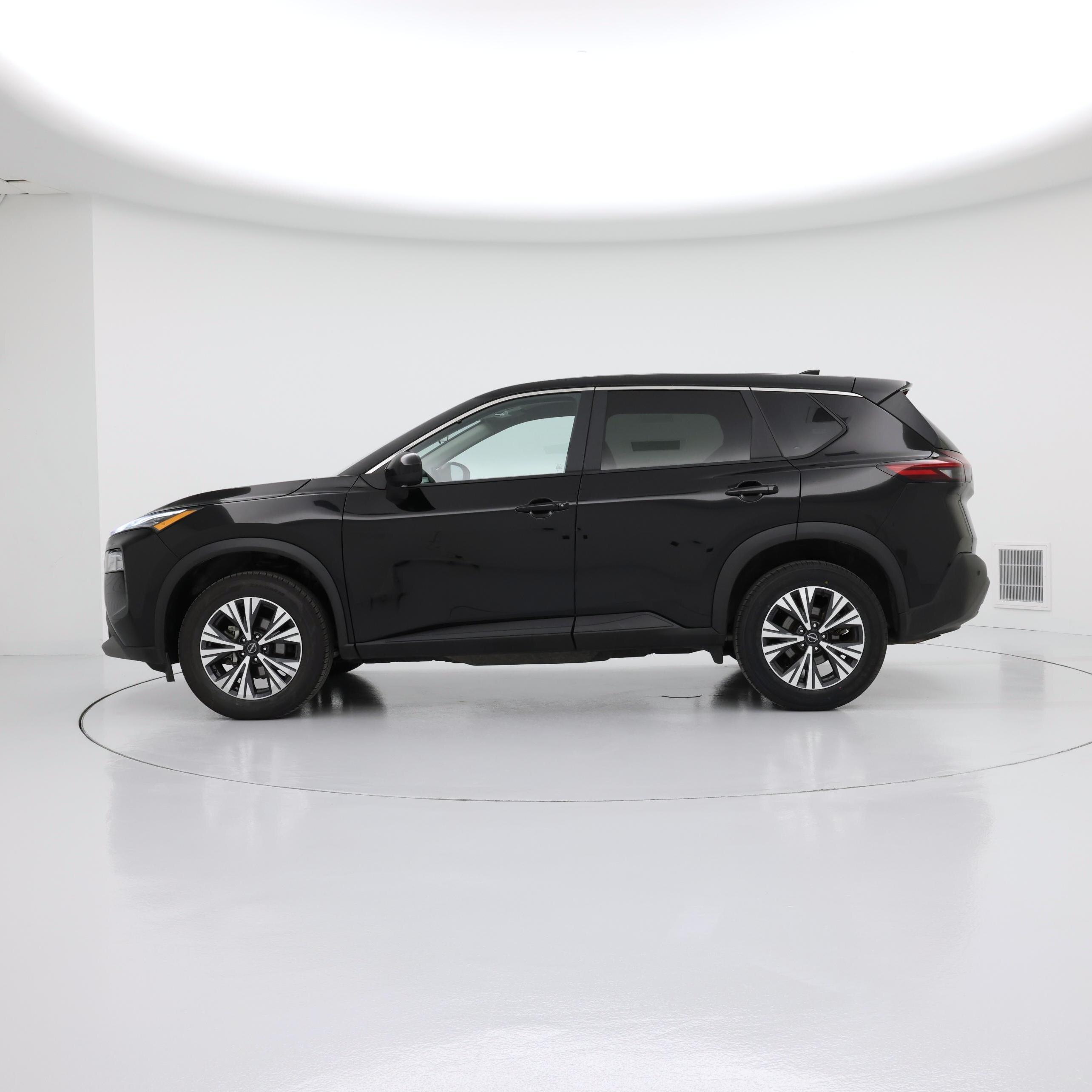 Thumbnail: 2023 Nissan Rogue - 3