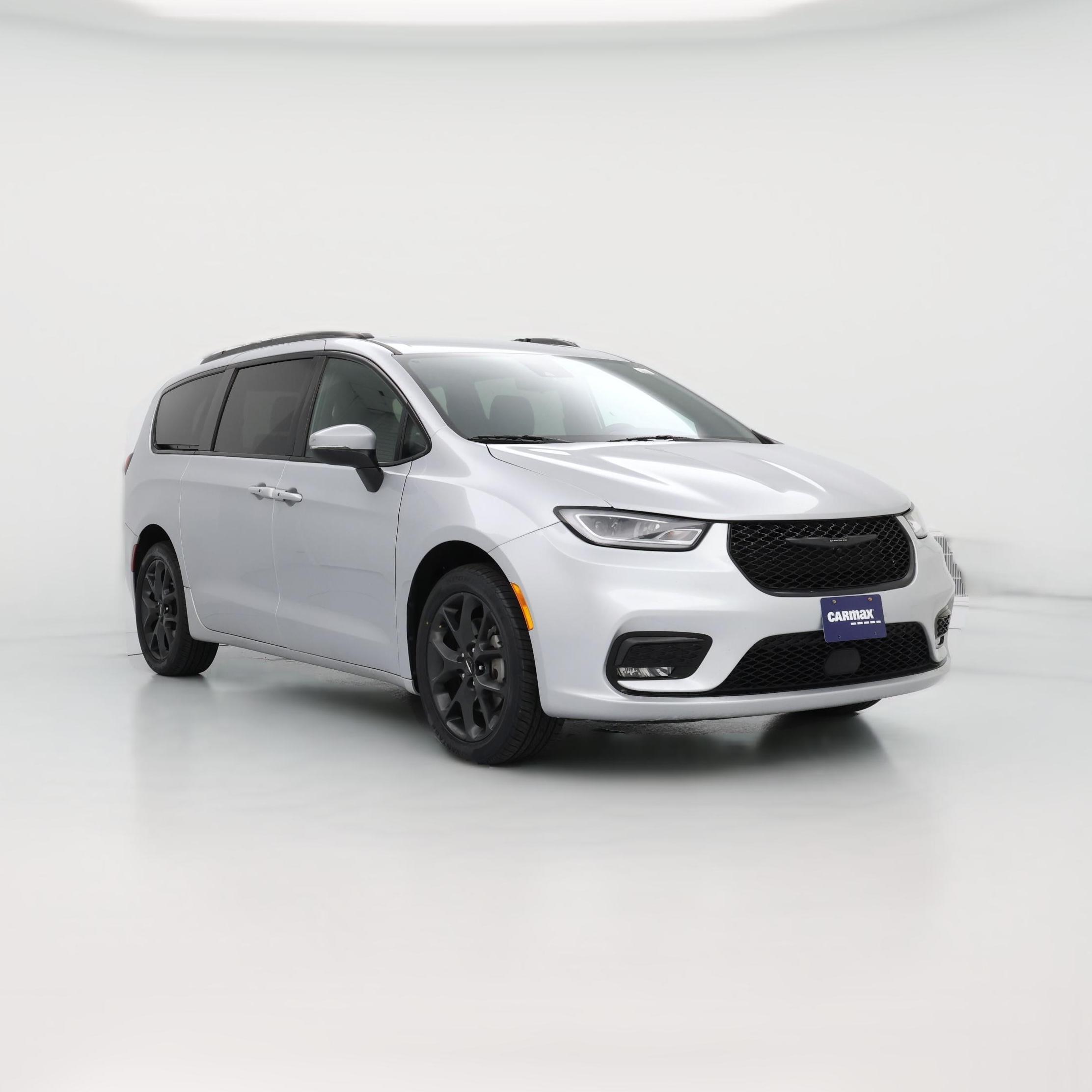 Thumbnail: 2023 Chrysler Pacifica - 1